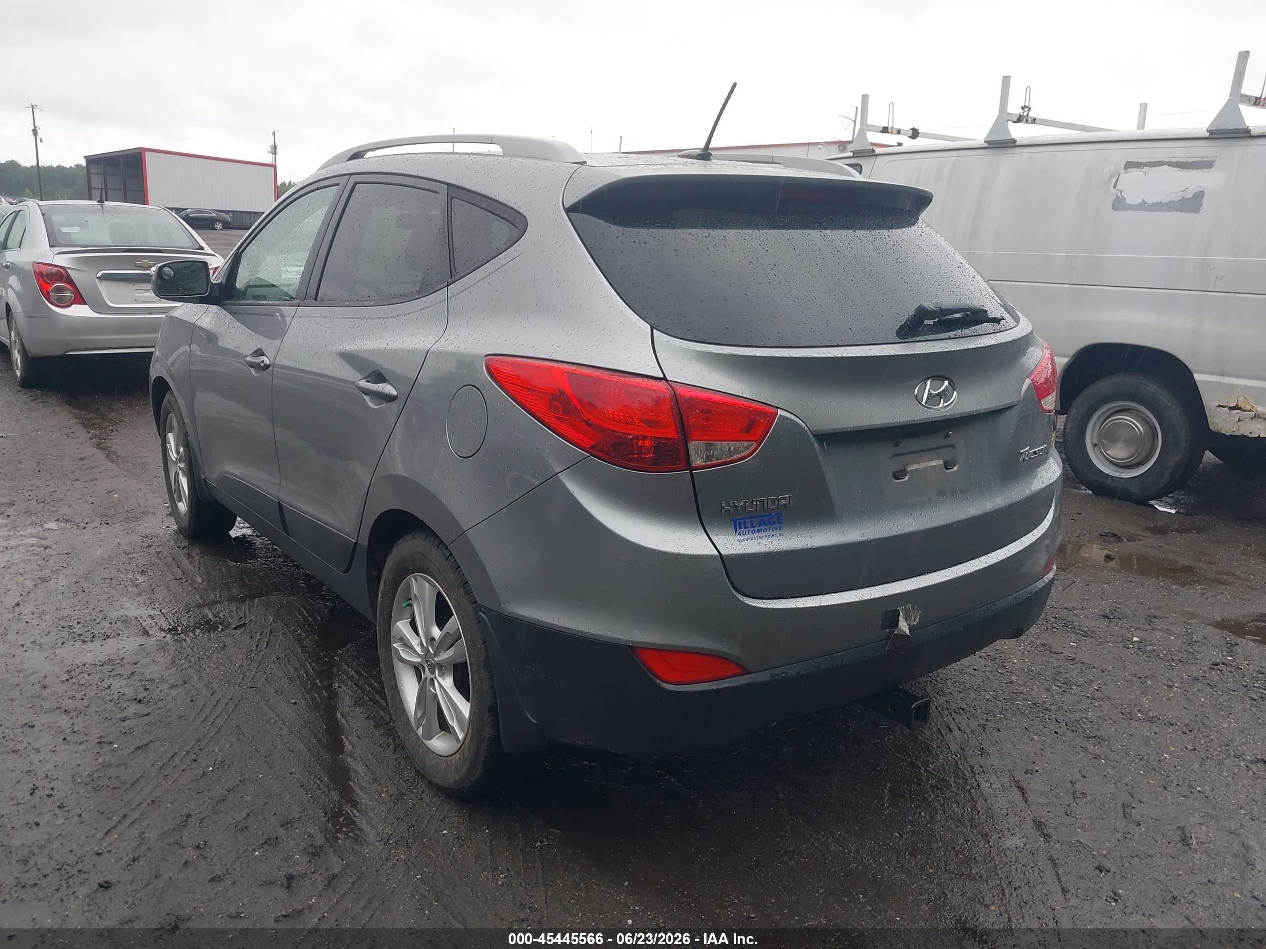 2013 Hyundai Tucson Gls Серебряный vin: KM8JU3AC2DU760184