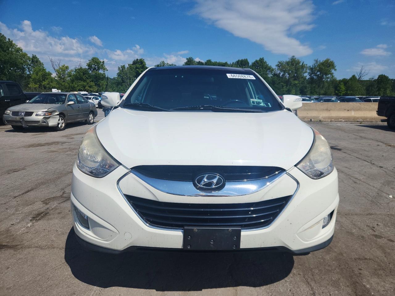 2010 Hyundai Tucson Limited White vin: KM8JU3AC3AU021692