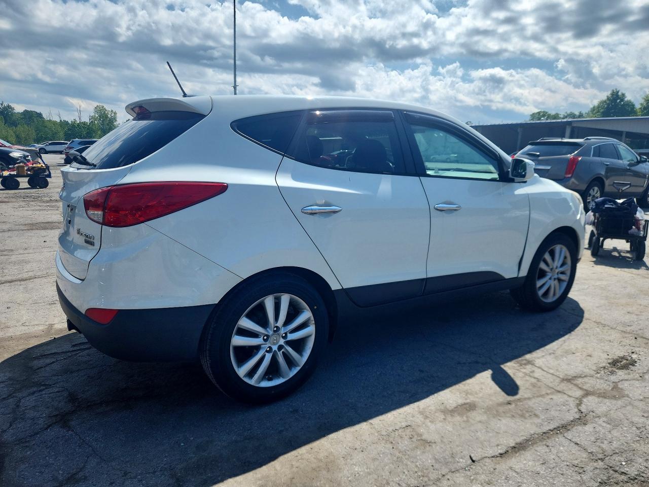 2010 Hyundai Tucson Limited White vin: KM8JU3AC3AU021692