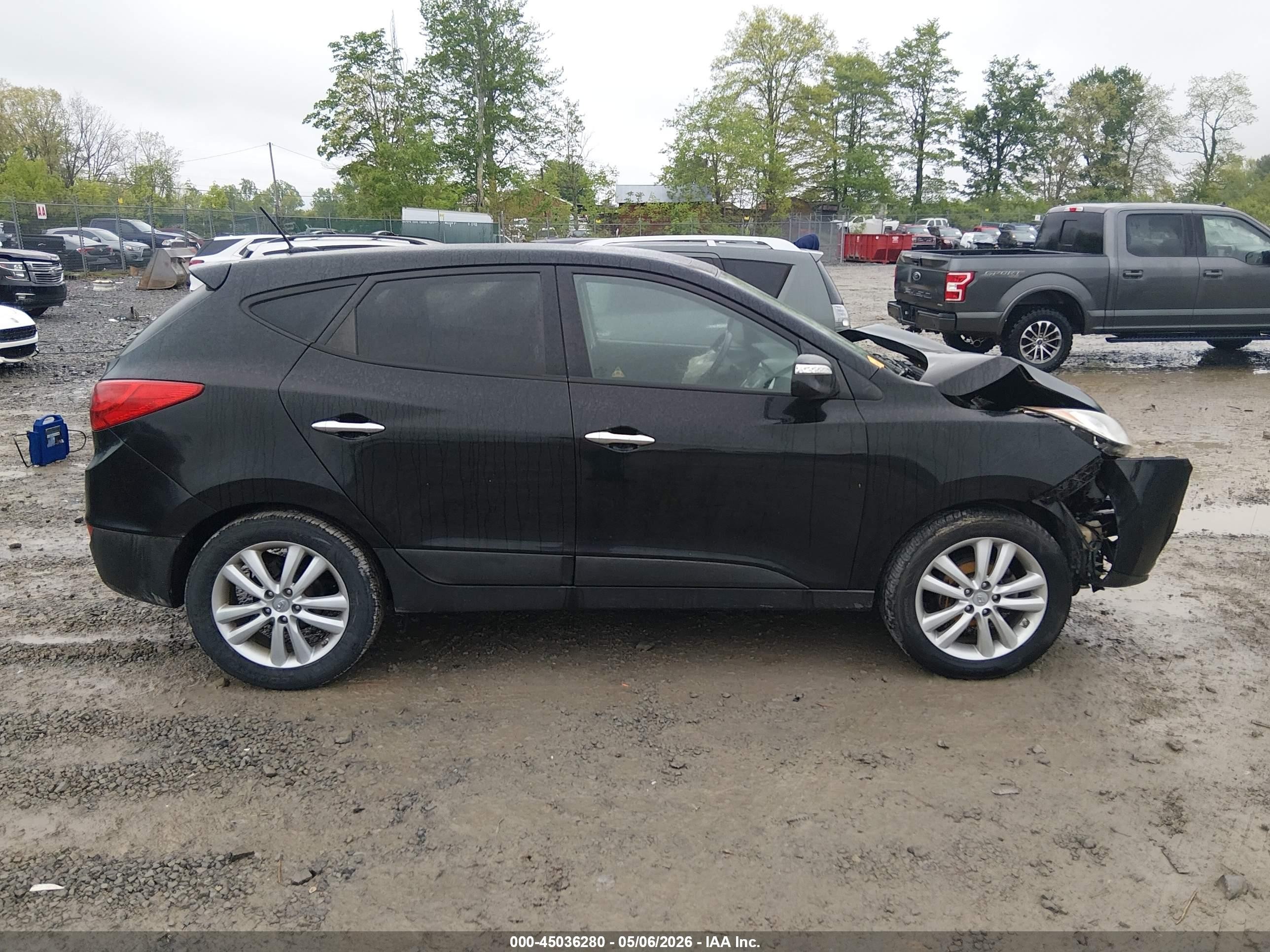 2011 Hyundai Tucson Limited Black vin: KM8JU3AC3BU131871