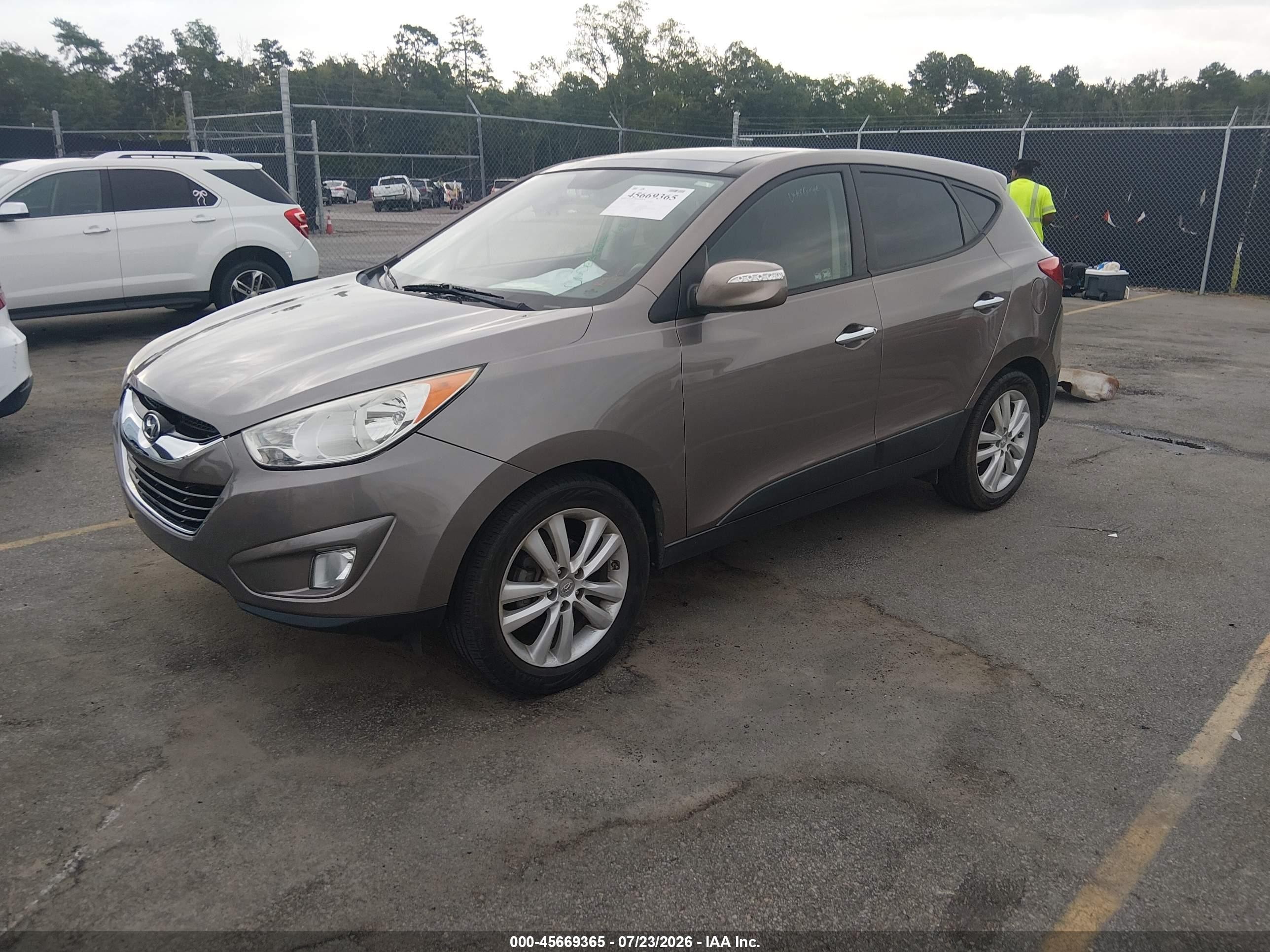 2011 Hyundai Tucson Limited Brown vin: KM8JU3AC3BU276456