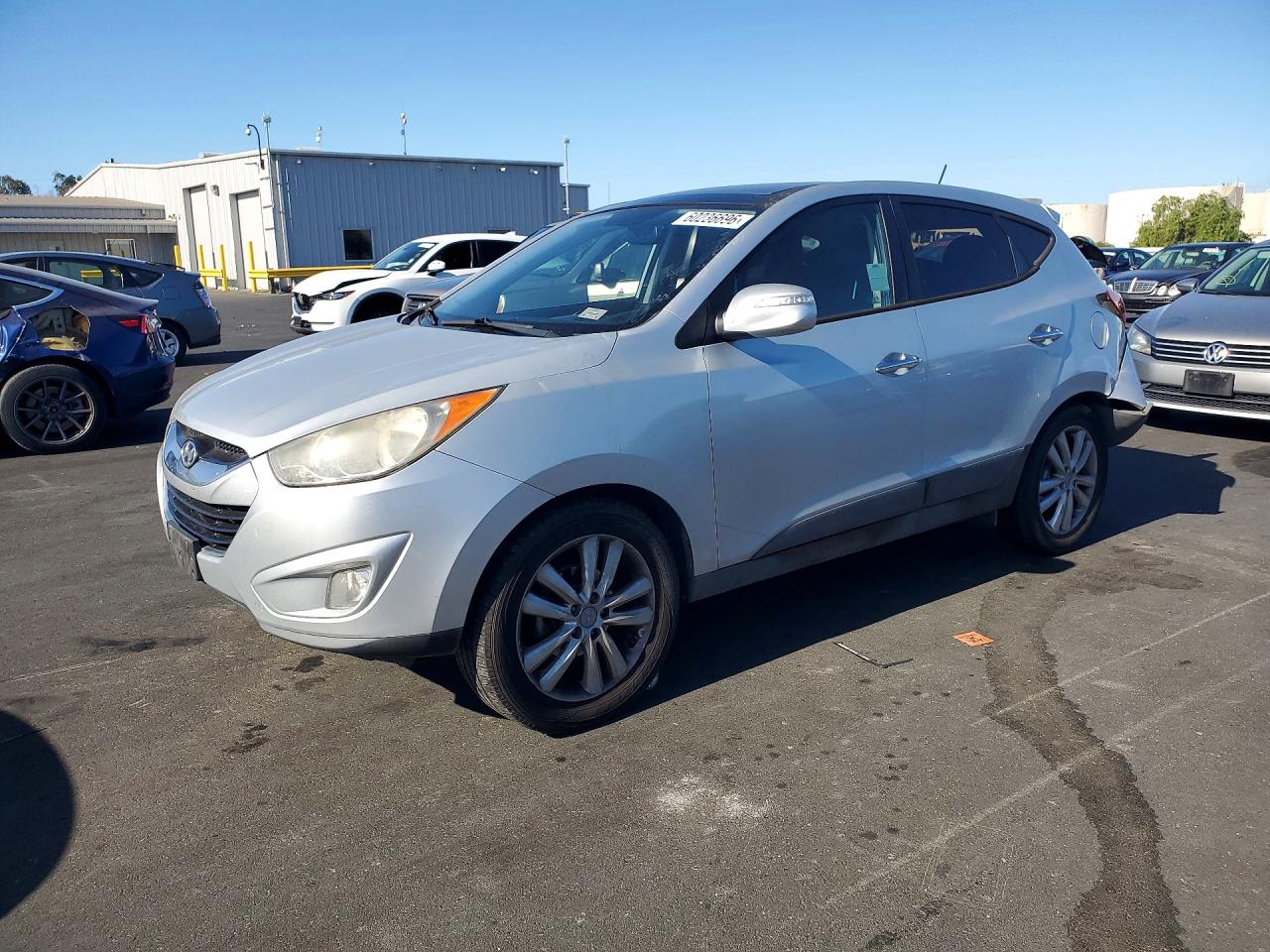 2011 Hyundai Tucson Limited Silver vin: KM8JU3AC4BU140255