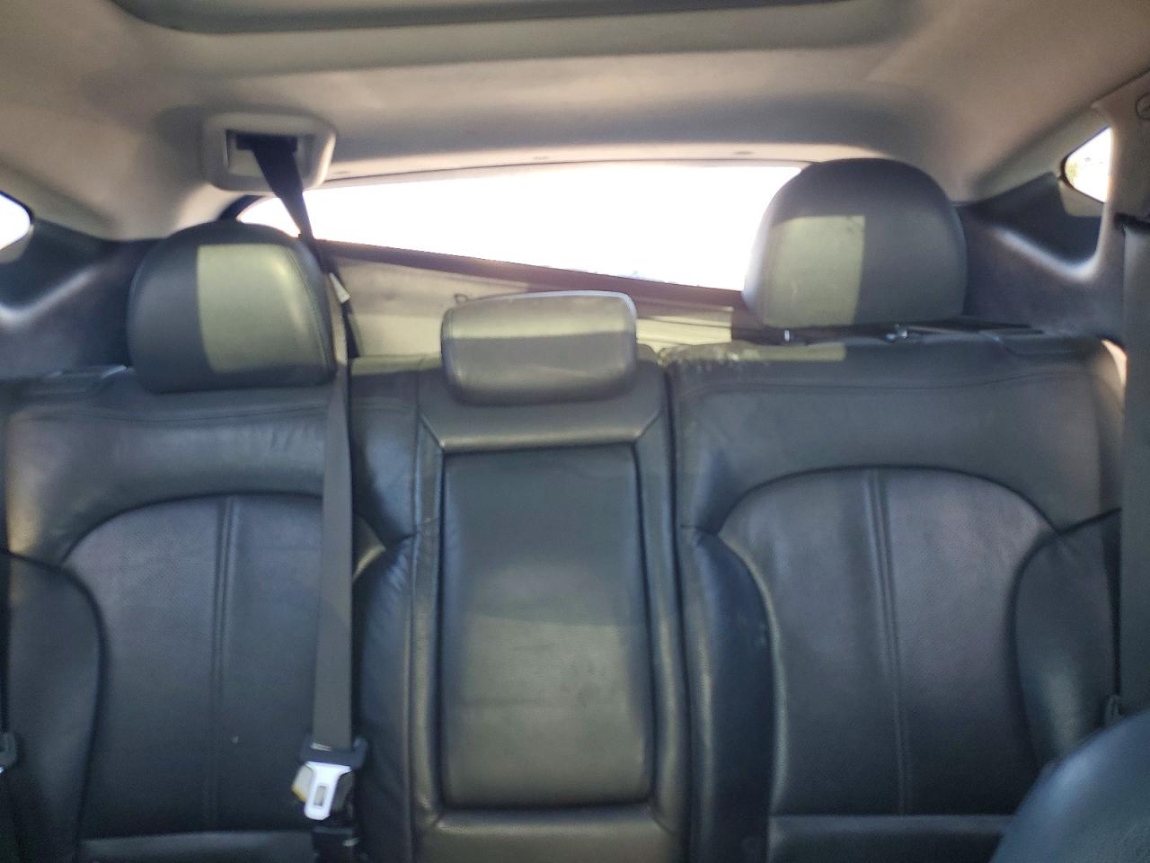 2011 Hyundai Tucson Limited Silver vin: KM8JU3AC4BU140255
