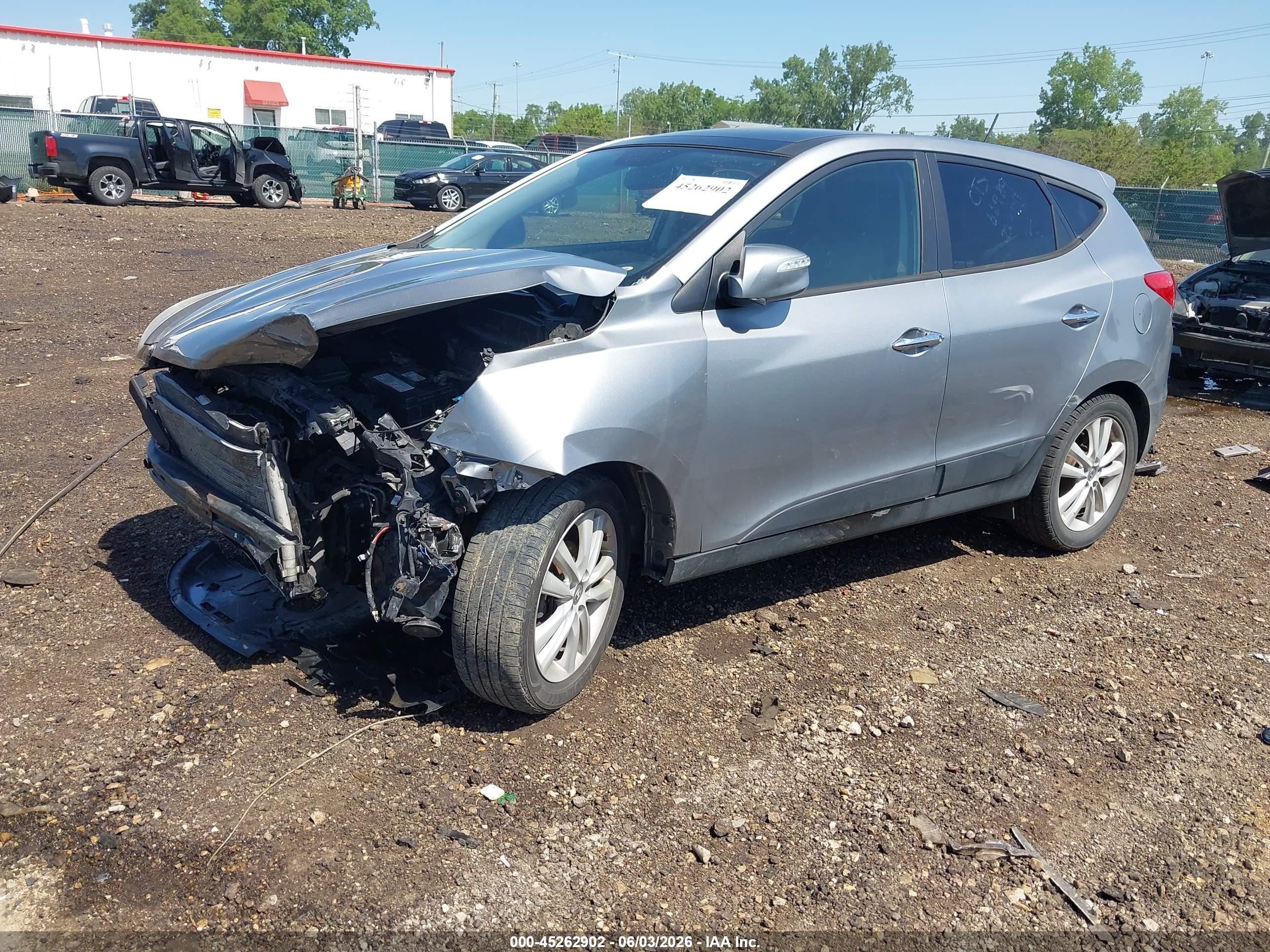 2011 Hyundai Tucson Limited Silver vin: KM8JU3AC4BU227444