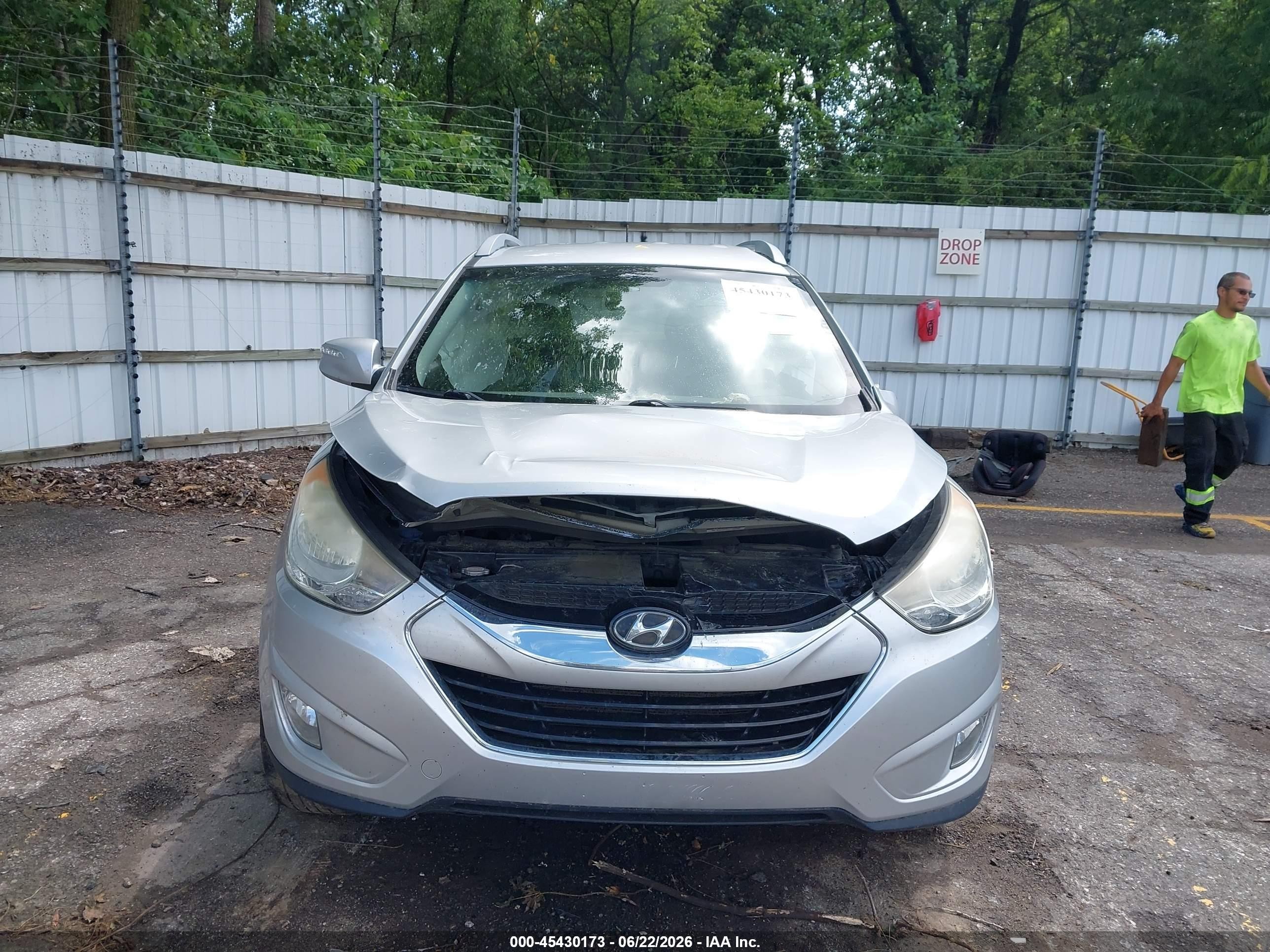 2012 Hyundai Tucson Limited Серебряный vin: KM8JU3AC4CU499462