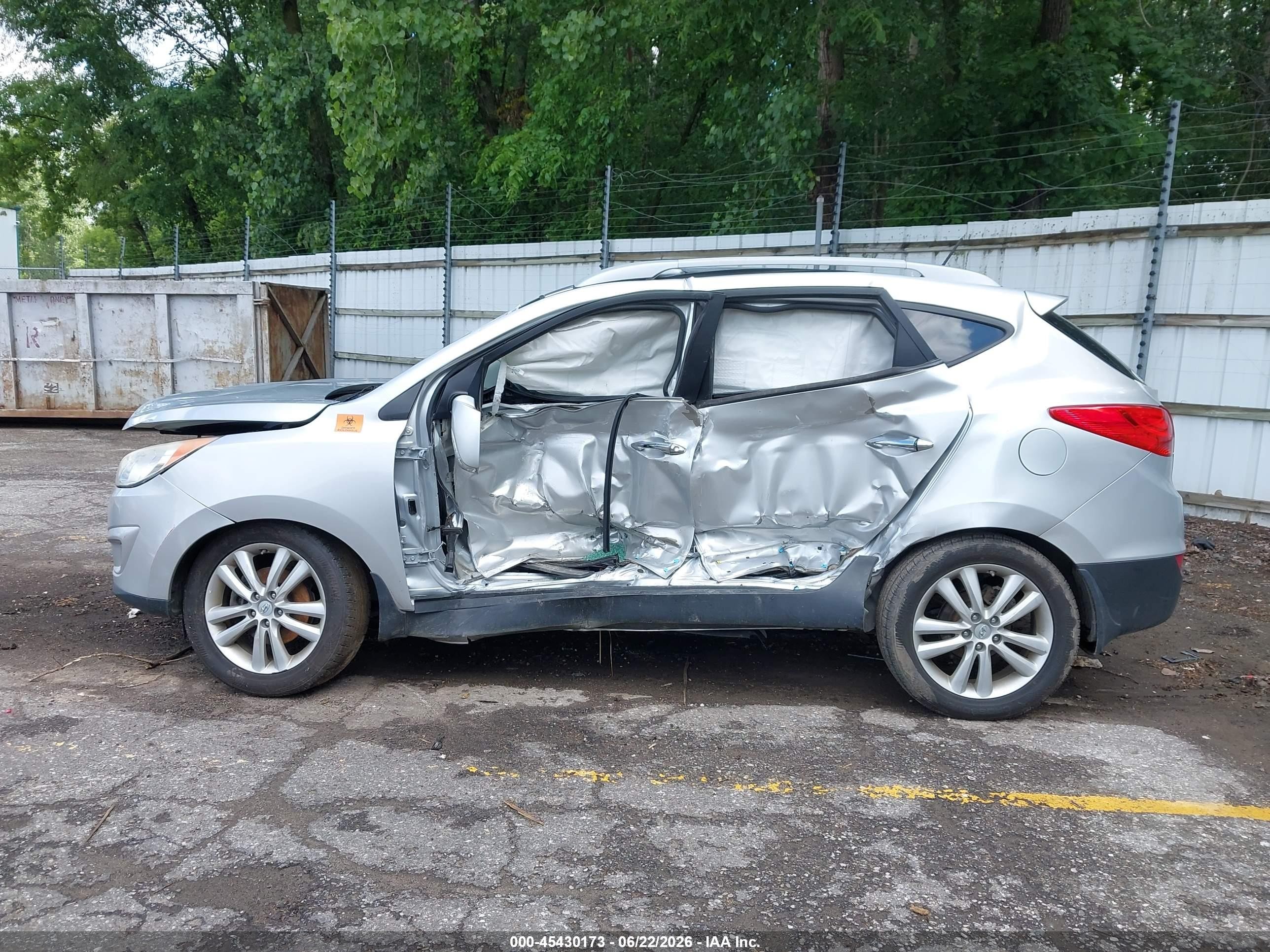 2012 Hyundai Tucson Limited Серебряный vin: KM8JU3AC4CU499462