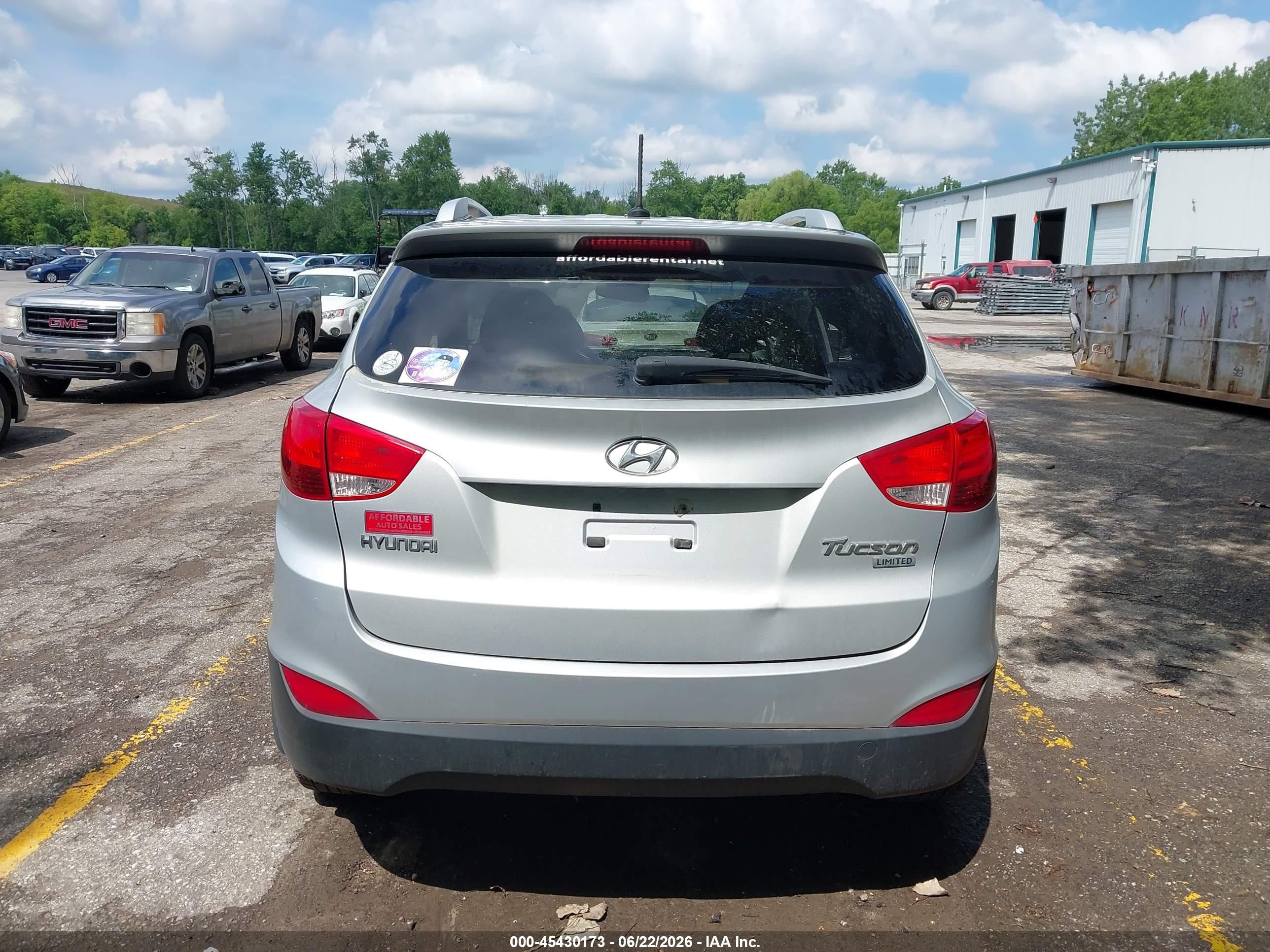 2012 Hyundai Tucson Limited Серебряный vin: KM8JU3AC4CU499462