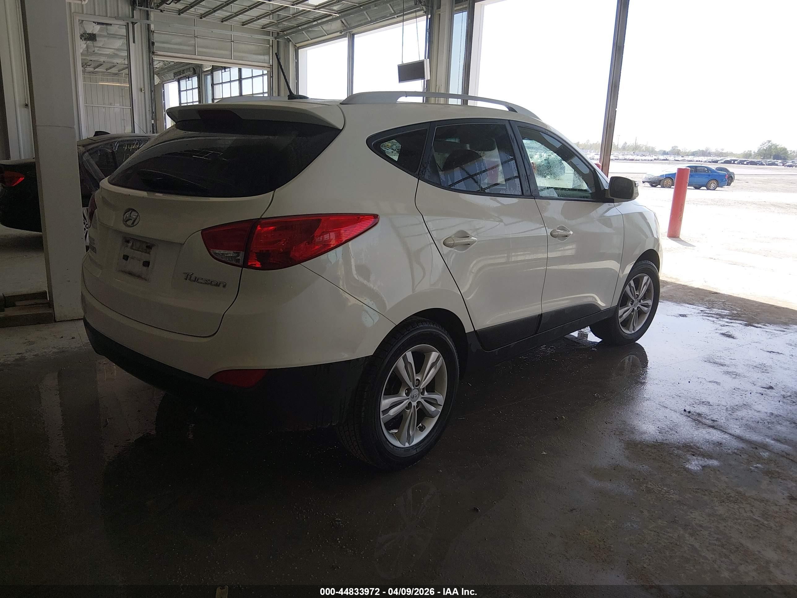 2012 Hyundai Tucson Gls White vin: KM8JU3AC4CU499672
