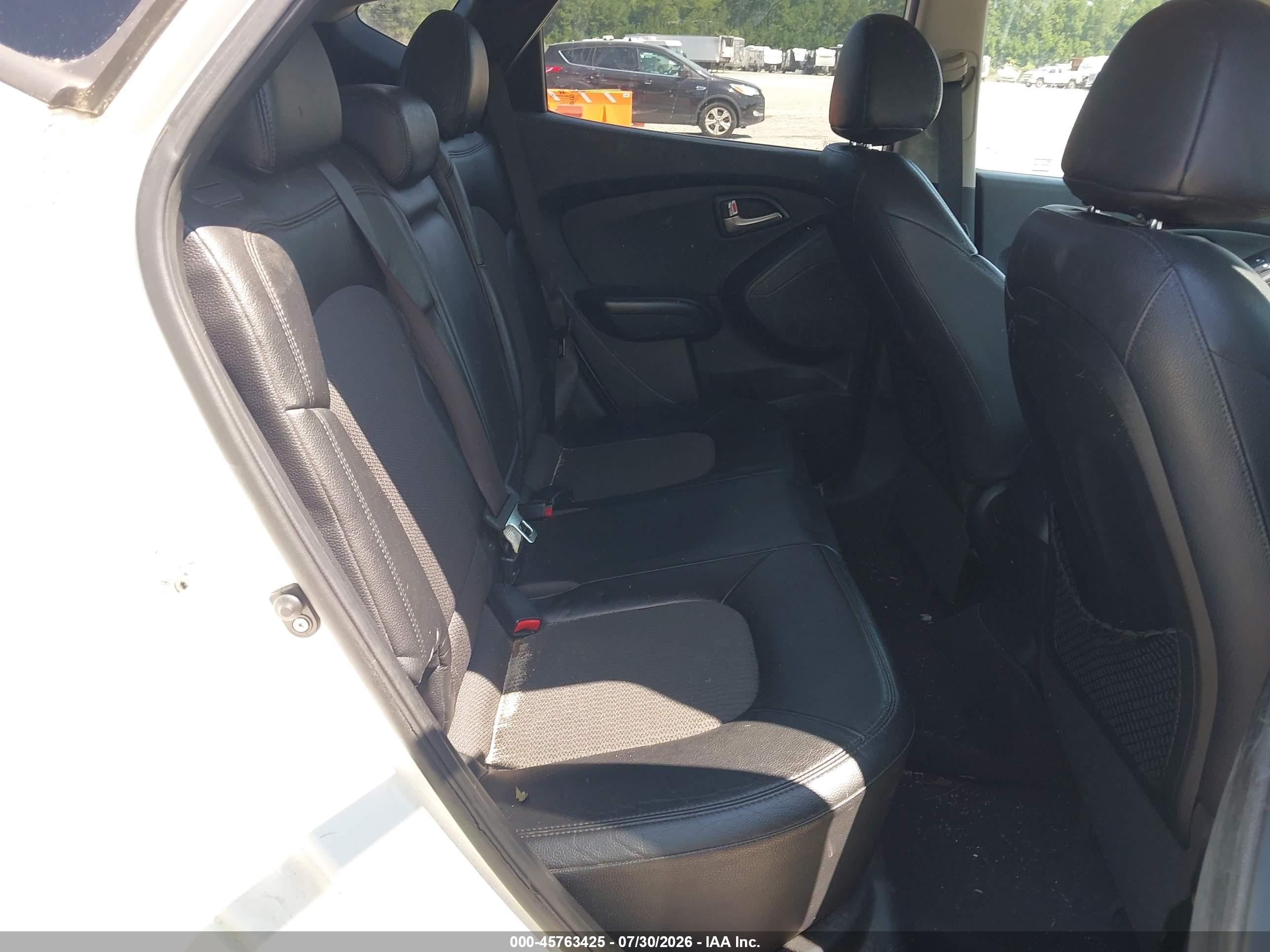 2012 Hyundai Tucson Gls White vin: KM8JU3AC4CU516115