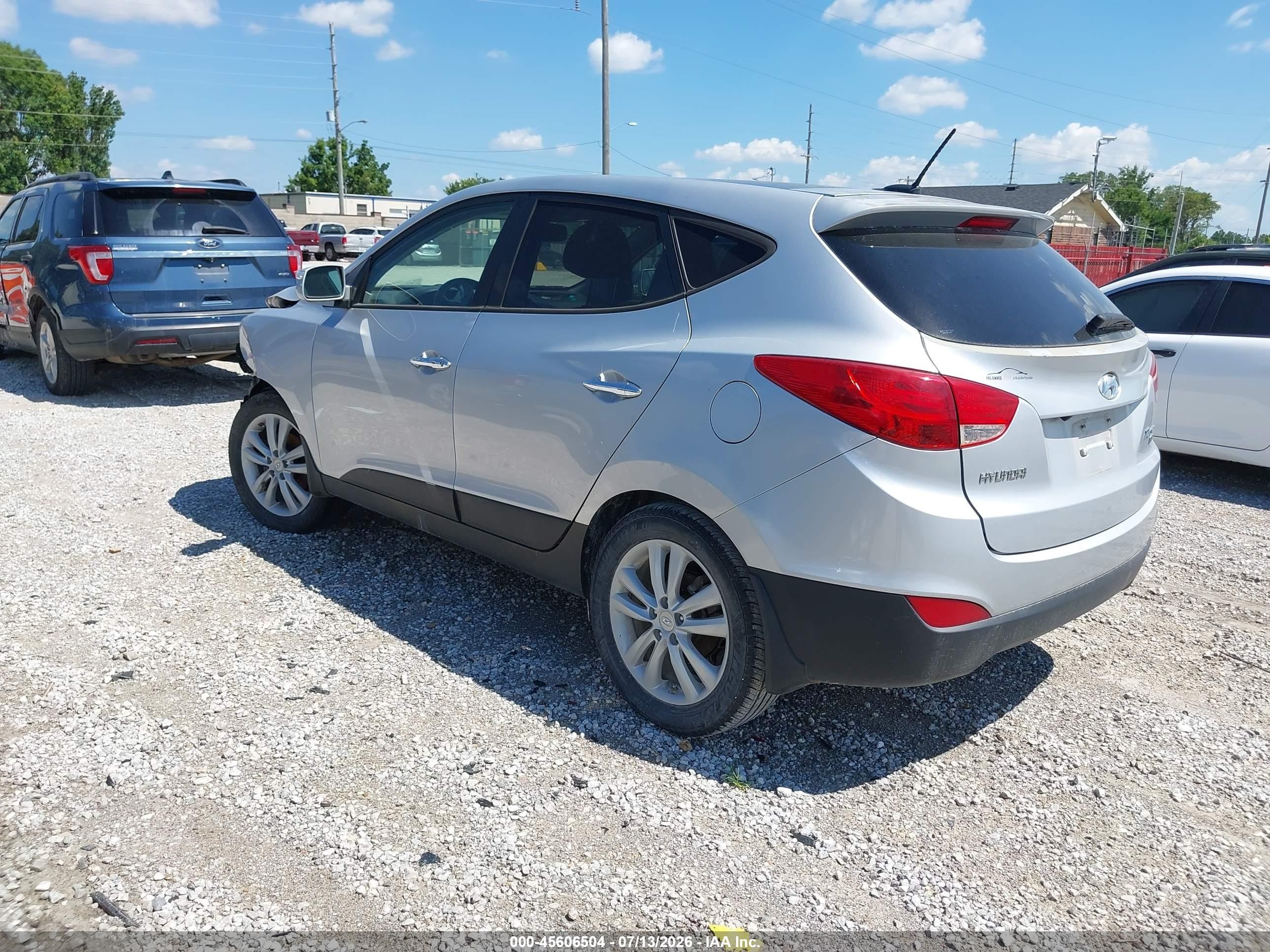2013 Hyundai Tucson Limited Silver vin: KM8JU3AC4DU547737