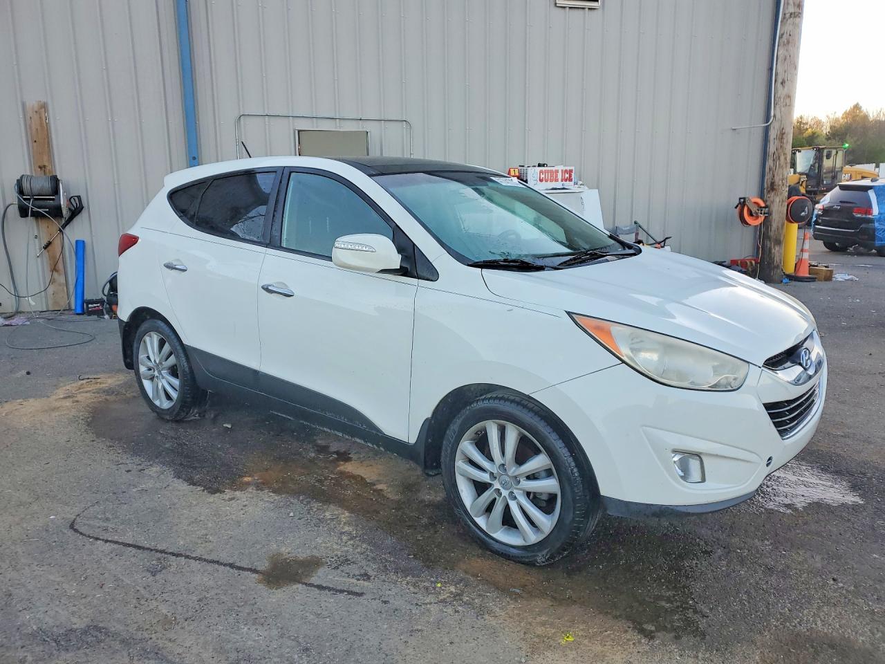 2013 Hyundai Tucson Limited White vin: KM8JU3AC4DU616152
