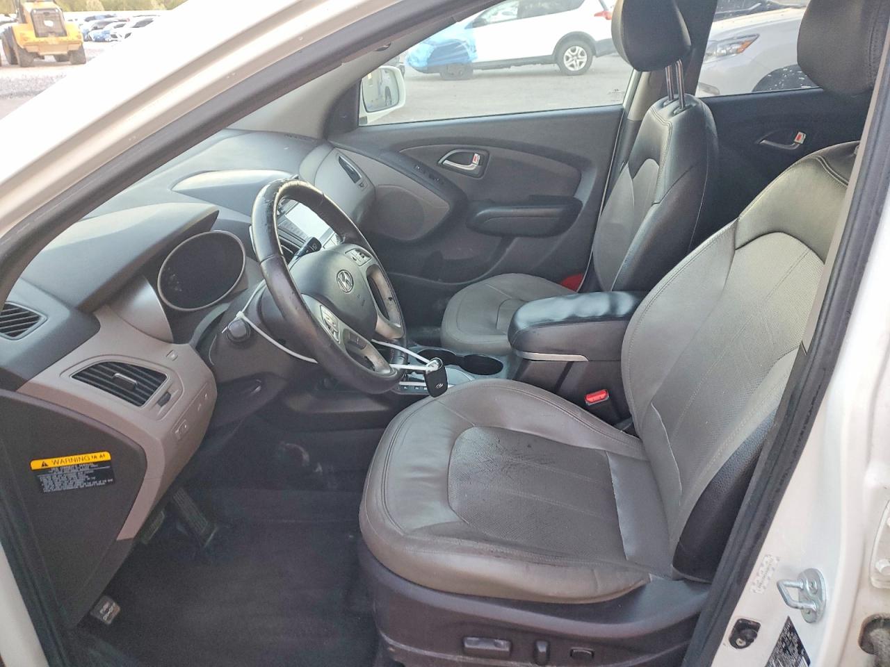 2013 Hyundai Tucson Limited White vin: KM8JU3AC4DU616152