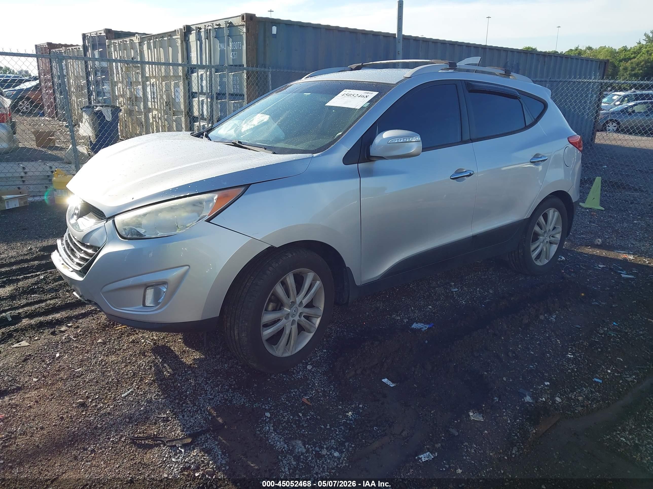 2013 Hyundai Tucson Limited Silver vin: KM8JU3AC4DU671250