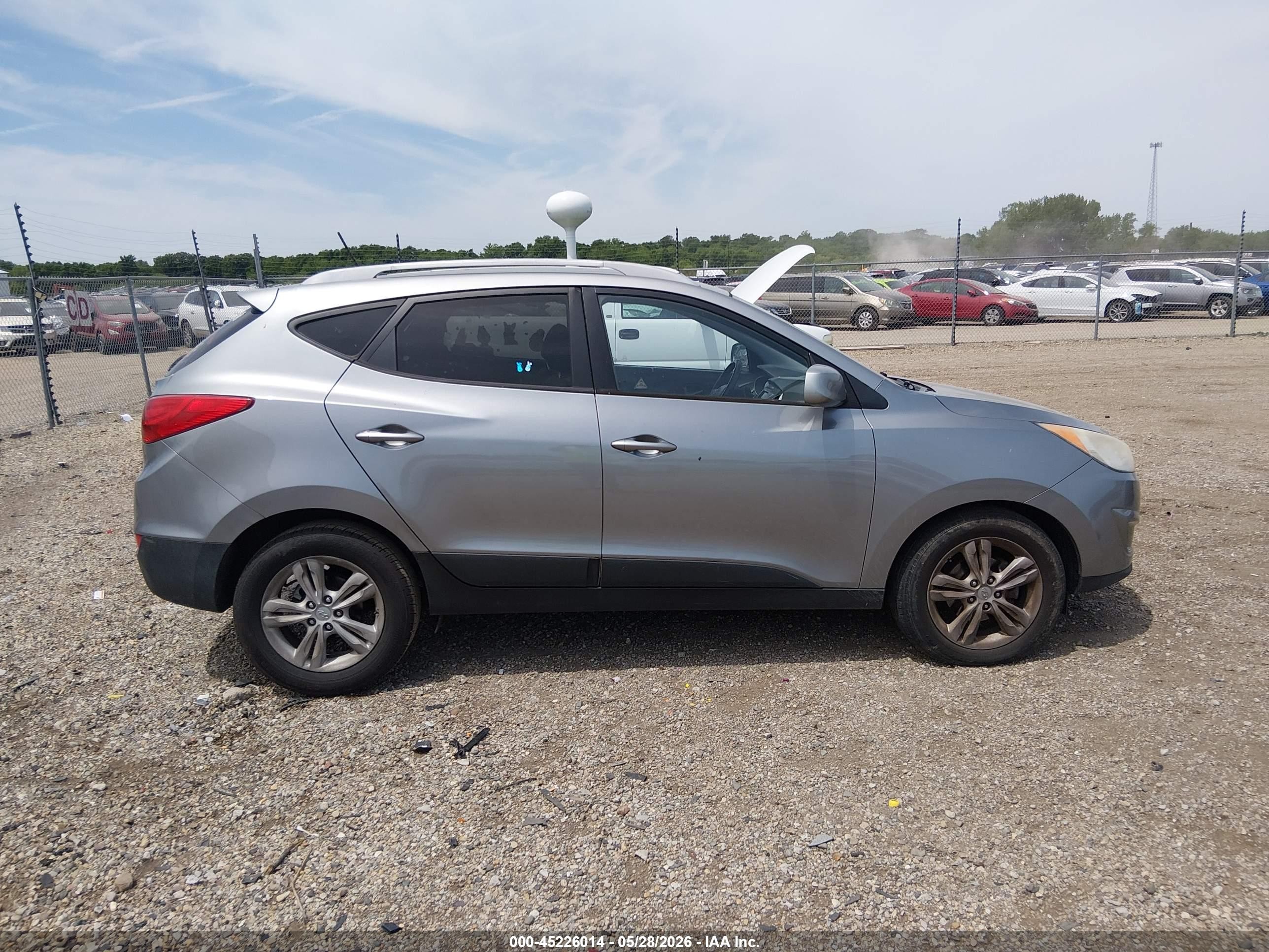 2010 Hyundai Tucson Gls Silver vin: KM8JU3AC5AU044438