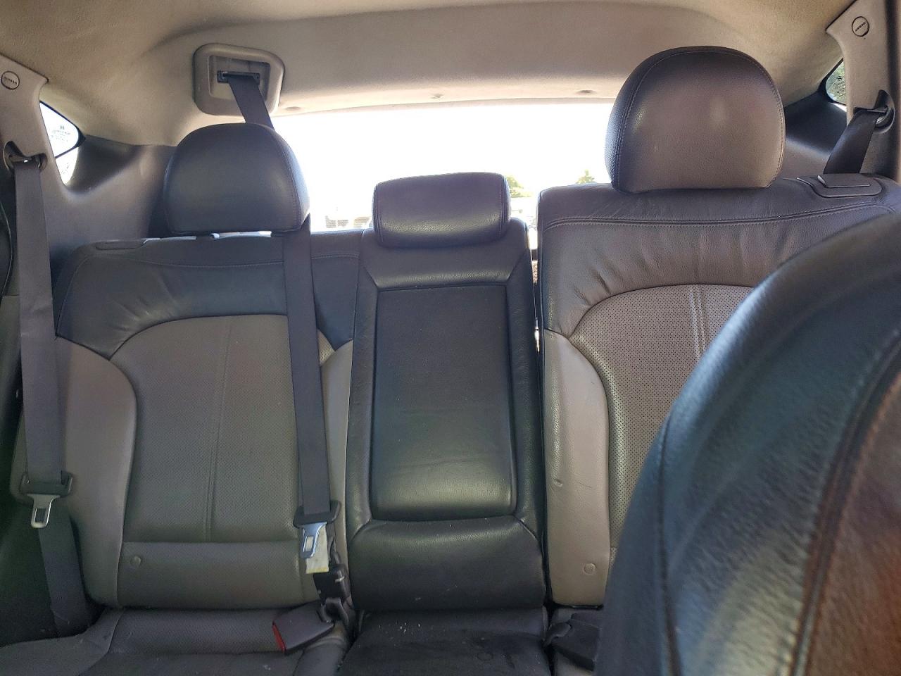 2010 Hyundai Tucson Limited White vin: KM8JU3AC5AU085796