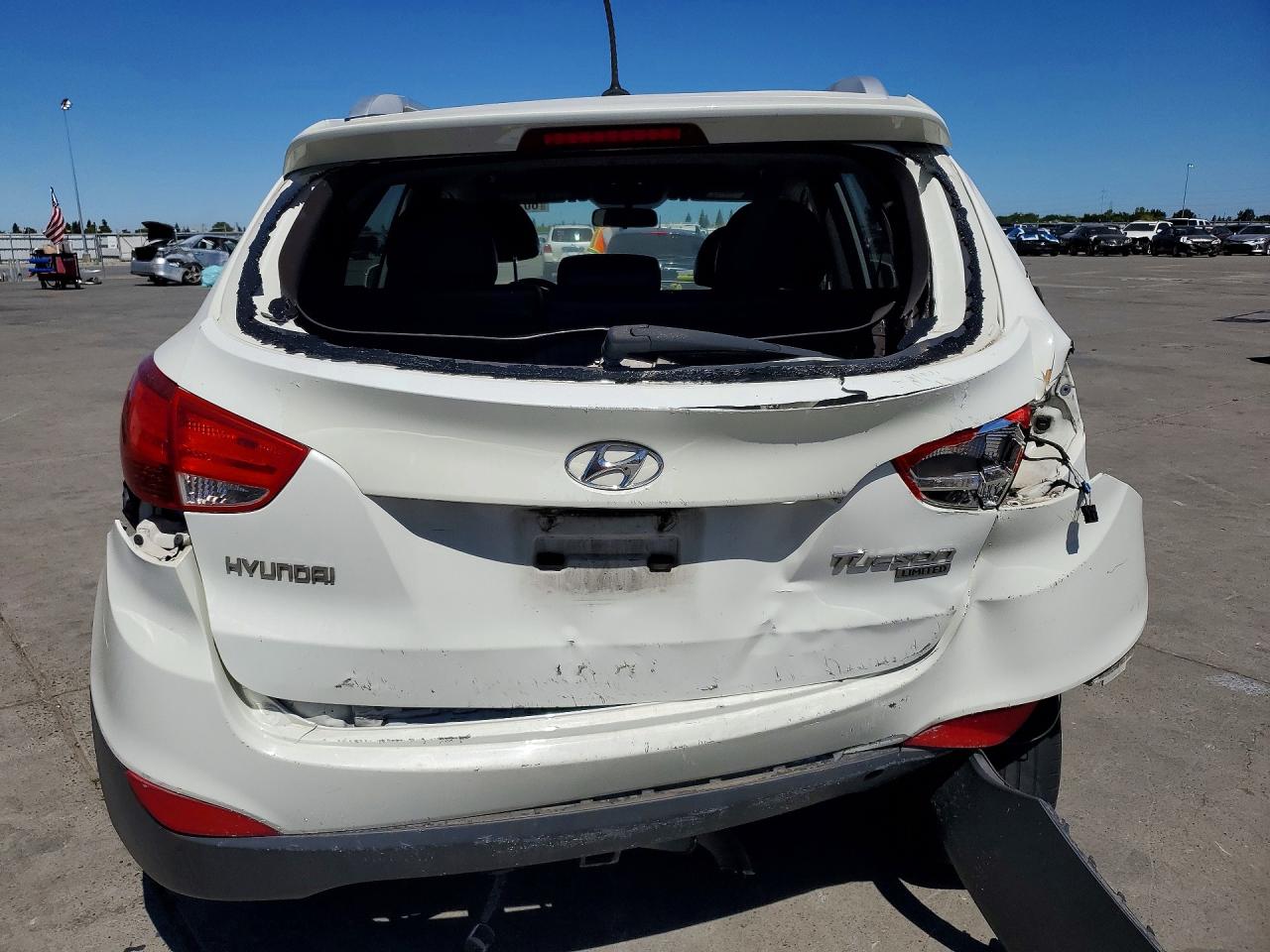 2010 Hyundai Tucson Limited White vin: KM8JU3AC5AU085796