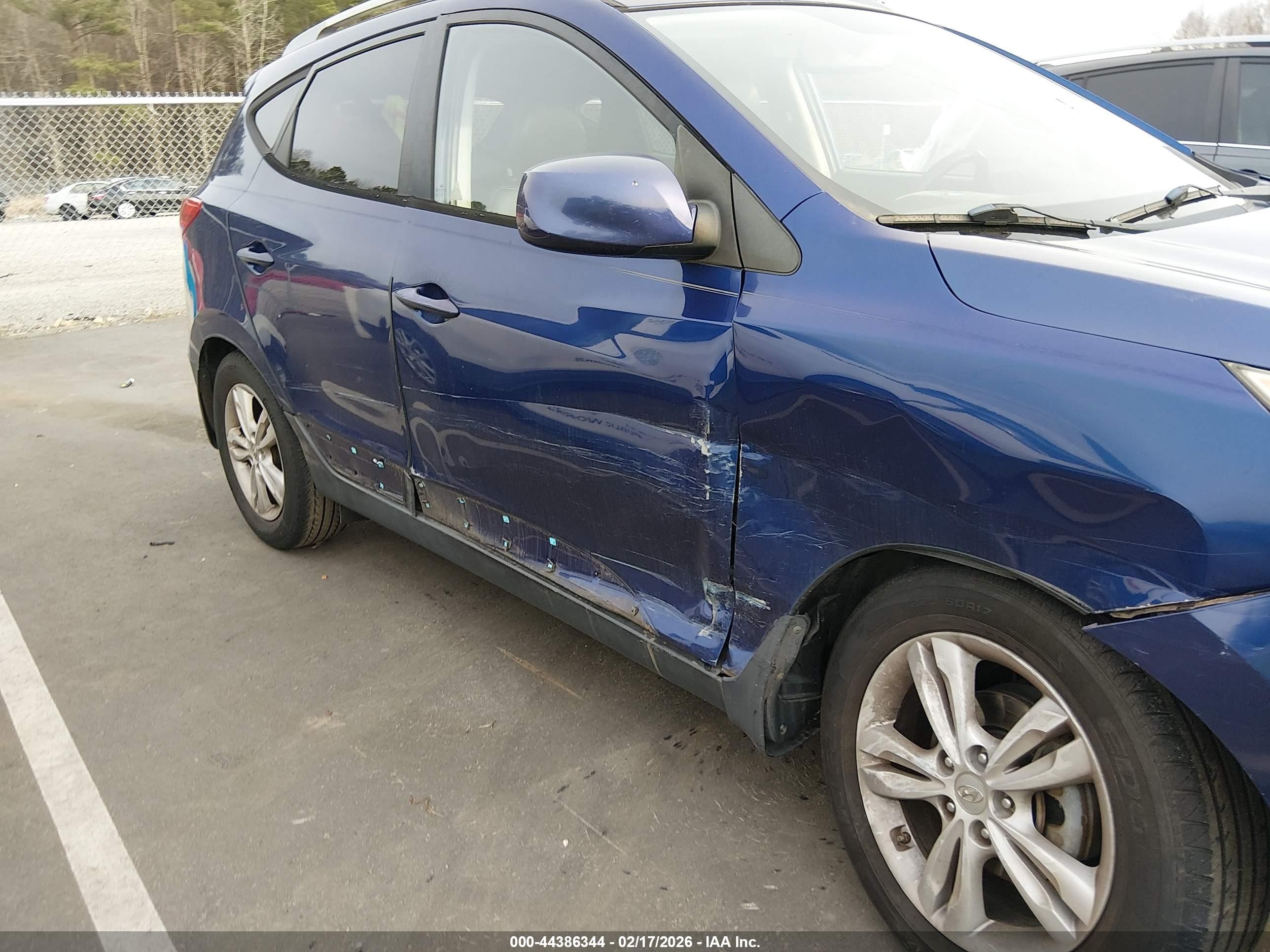 2011 Hyundai Tucson Gls Blue vin: KM8JU3AC5BU136697