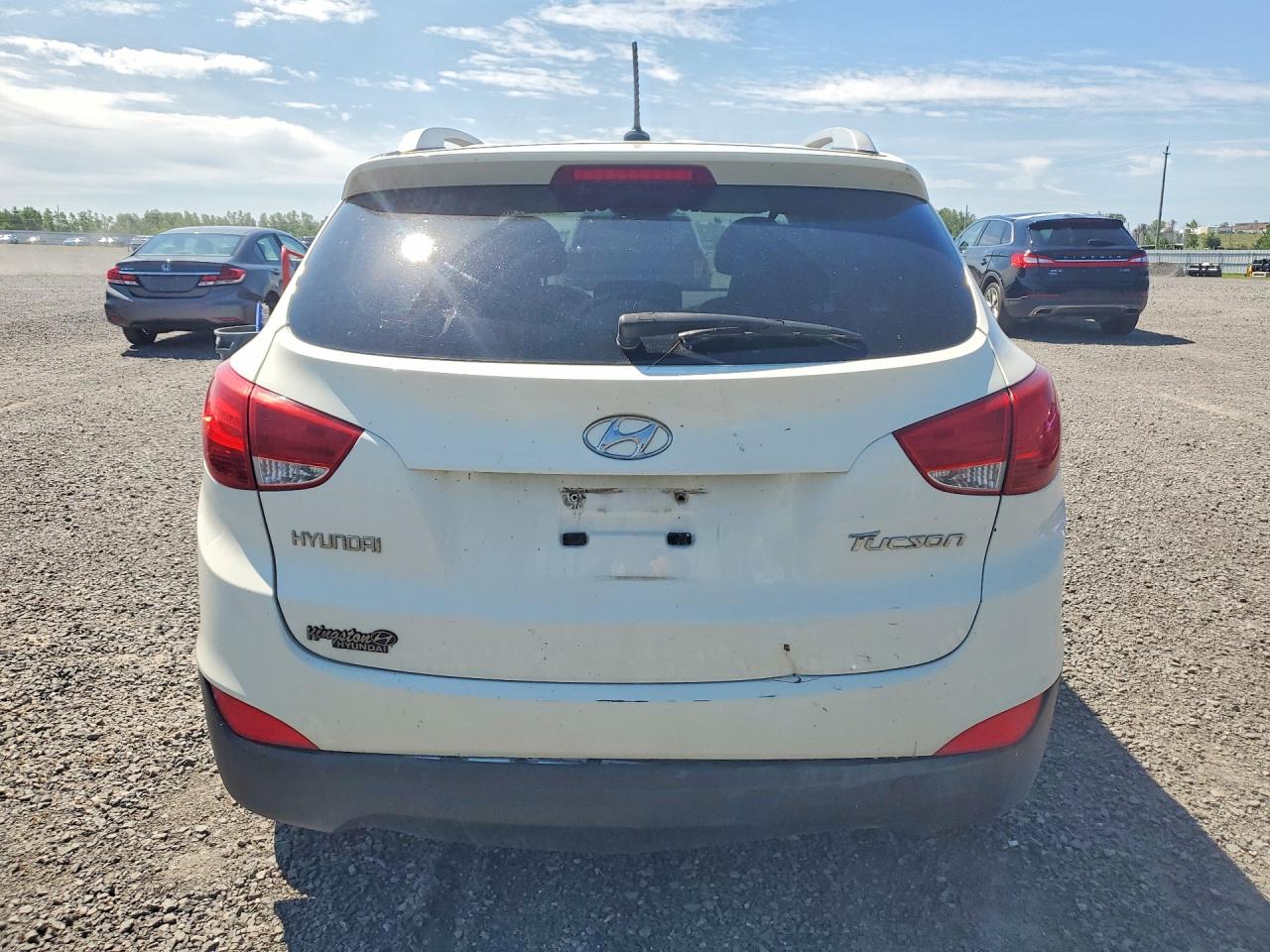 2011 Hyundai Tucson Gls White vin: KM8JU3AC5BU187827
