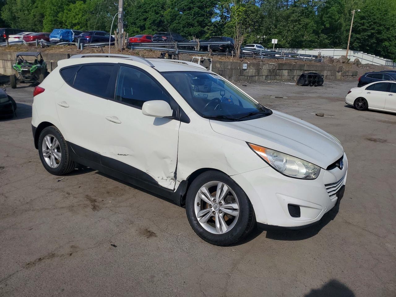 2011 Hyundai Tucson Gls White vin: KM8JU3AC5BU193398