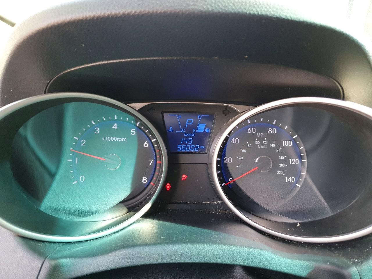 2012 Hyundai Tucson Limited Silver vin: KM8JU3AC5CU487627