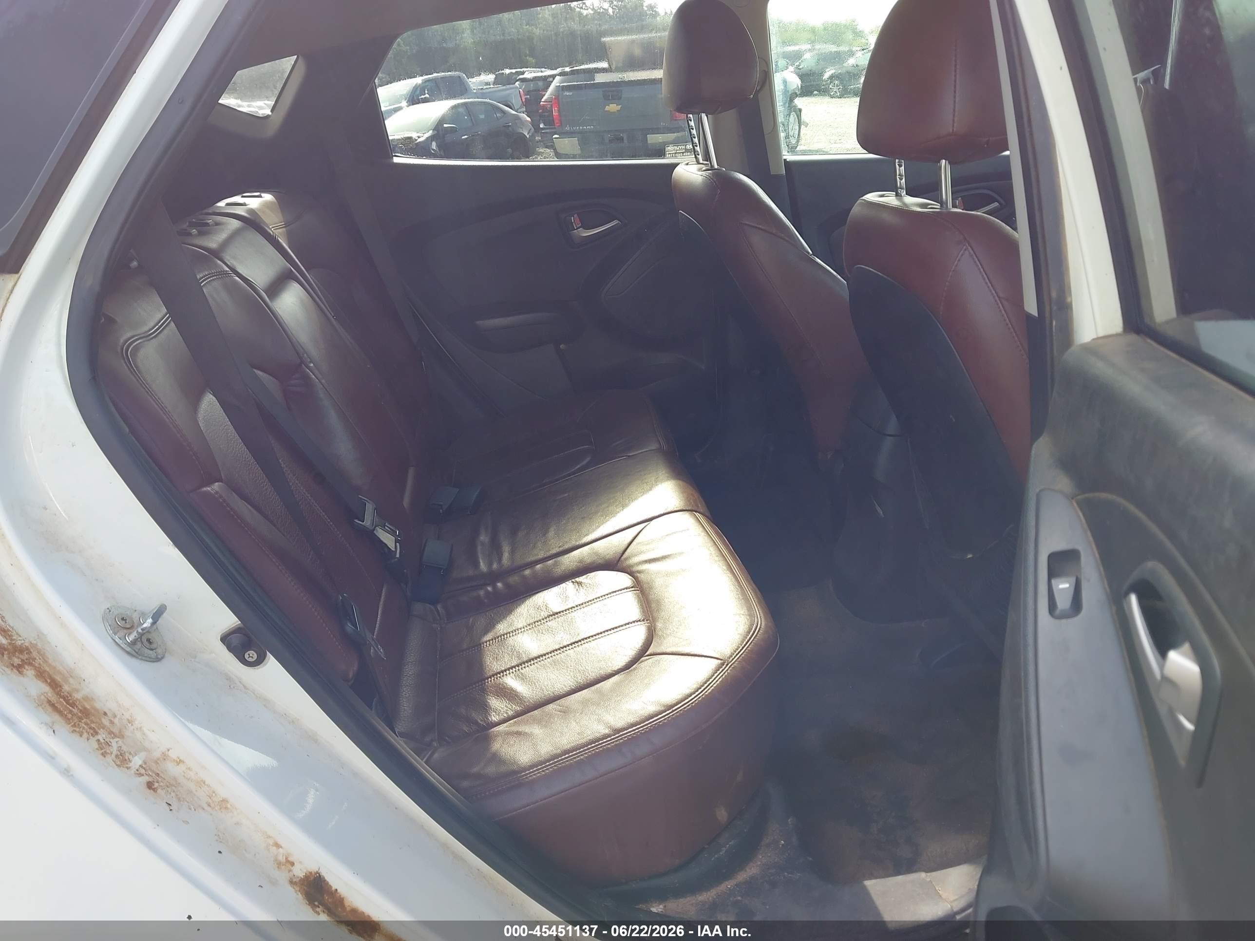 2012 Hyundai Tucson Limited White vin: KM8JU3AC5CU506726