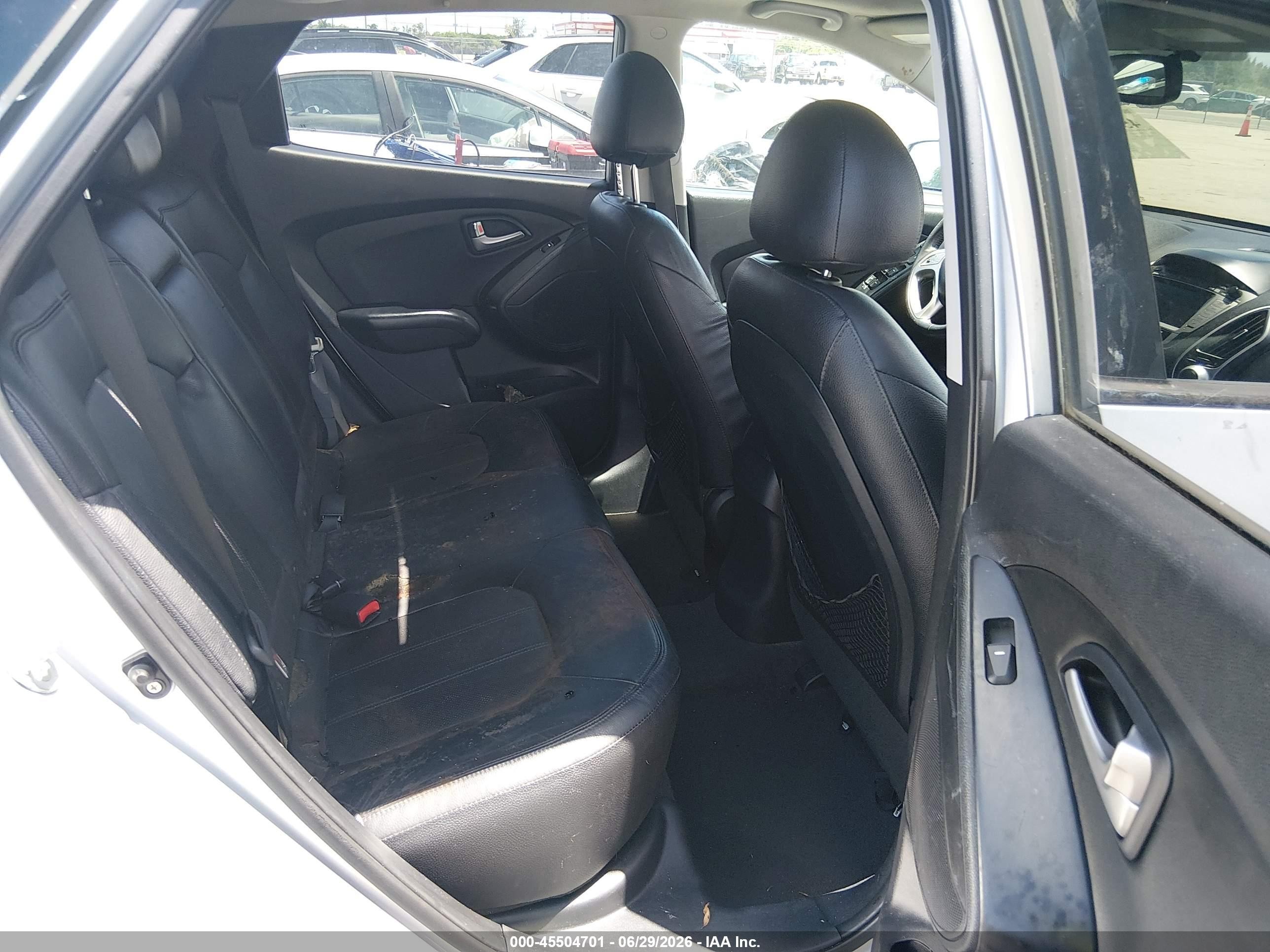 2013 Hyundai Tucson Limited Silver vin: KM8JU3AC5DU546922
