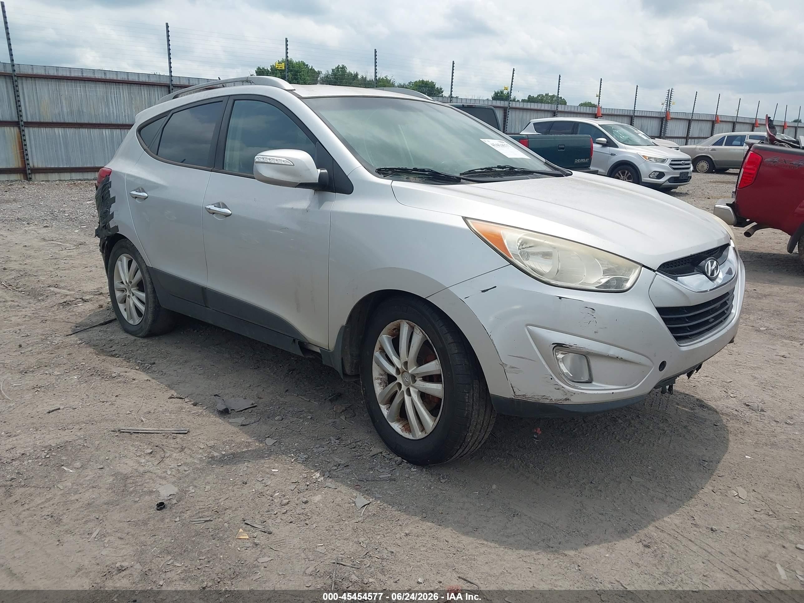 2013 Hyundai Tucson Limited Серебряный vin: KM8JU3AC5DU578043
