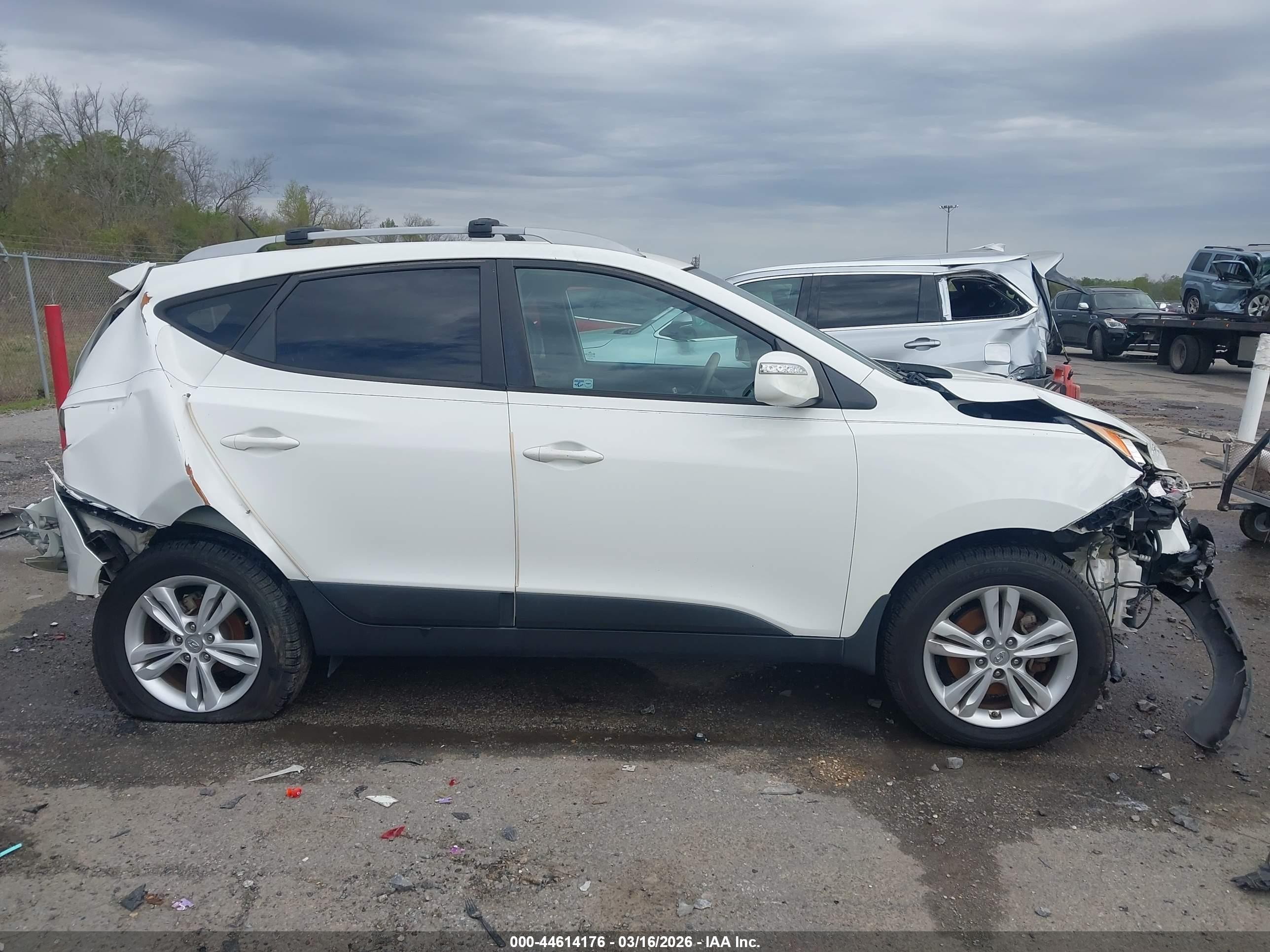 2013 Hyundai Tucson Gls Белый vin: KM8JU3AC5DU663030