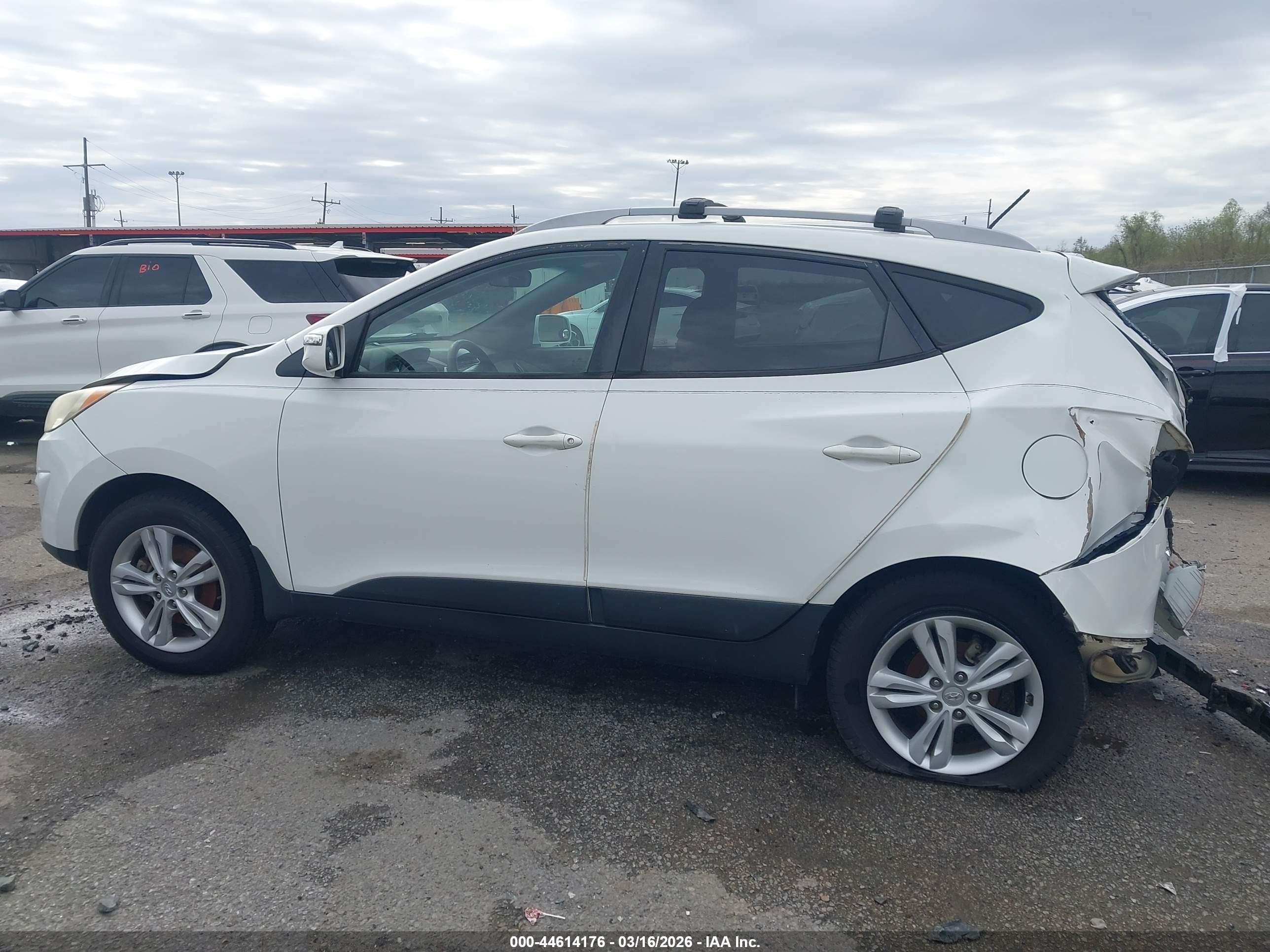 2013 Hyundai Tucson Gls Белый vin: KM8JU3AC5DU663030