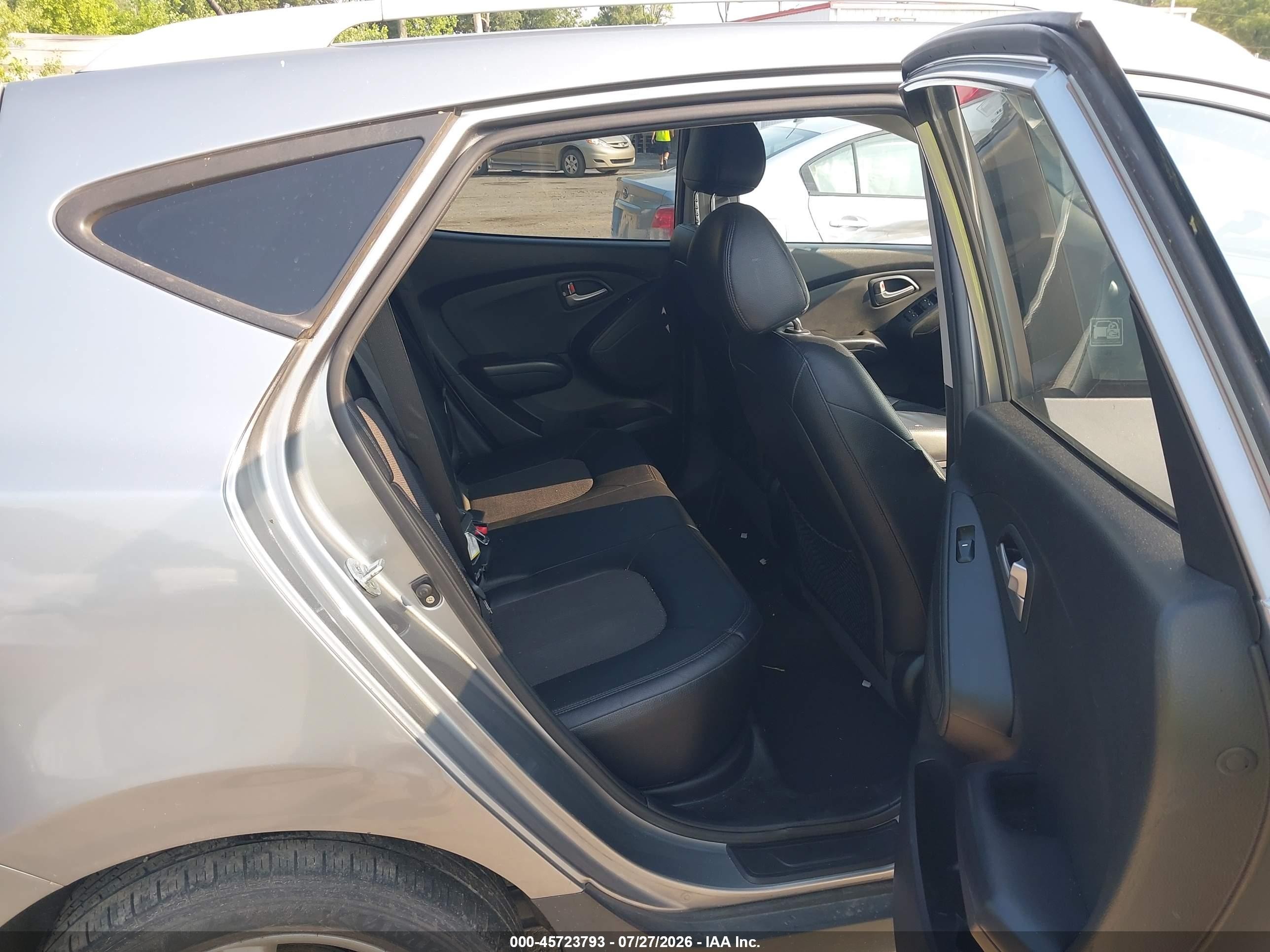 2011 Hyundai Tucson Gls Silver vin: KM8JU3AC6BU277715