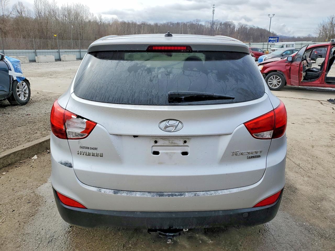 2011 Hyundai Tucson Limited Silver vin: KM8JU3AC6BU282090