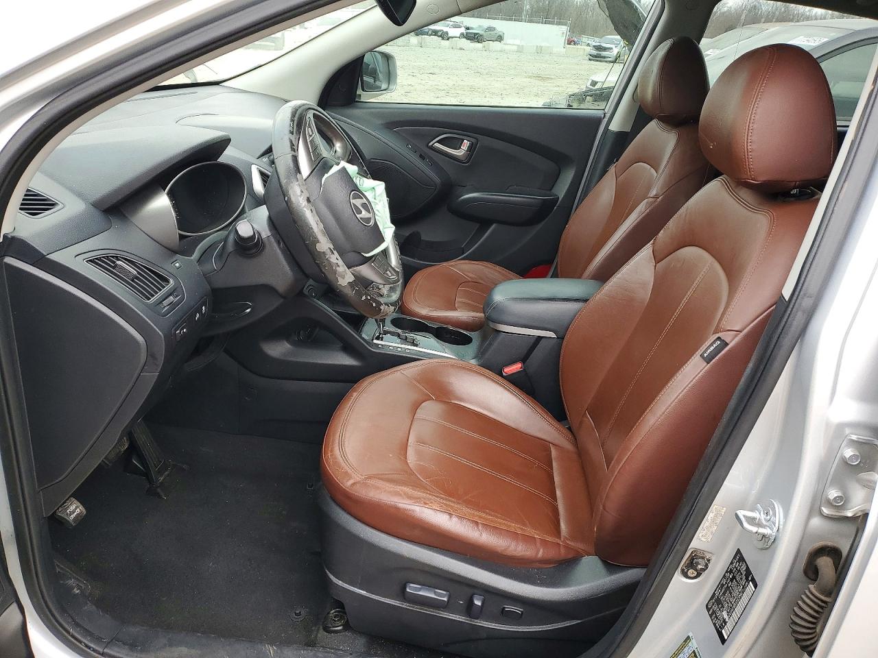 2011 Hyundai Tucson Limited Silver vin: KM8JU3AC6BU282090