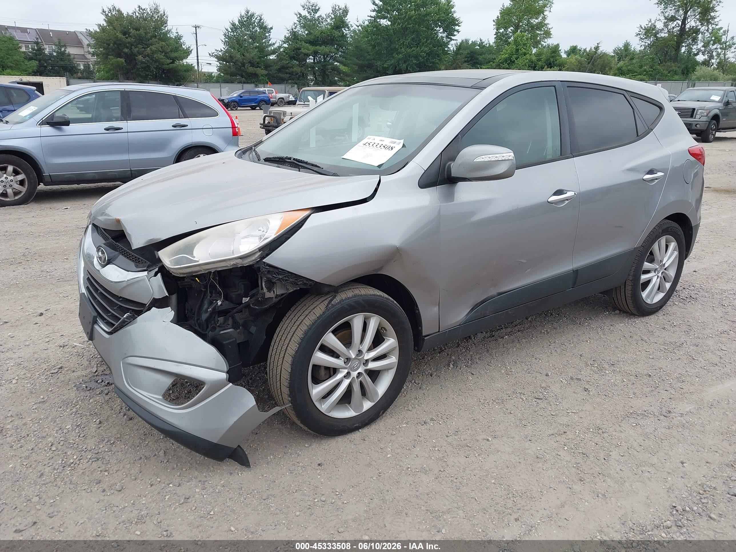 2012 Hyundai Tucson Limited Silver vin: KM8JU3AC6CU529934