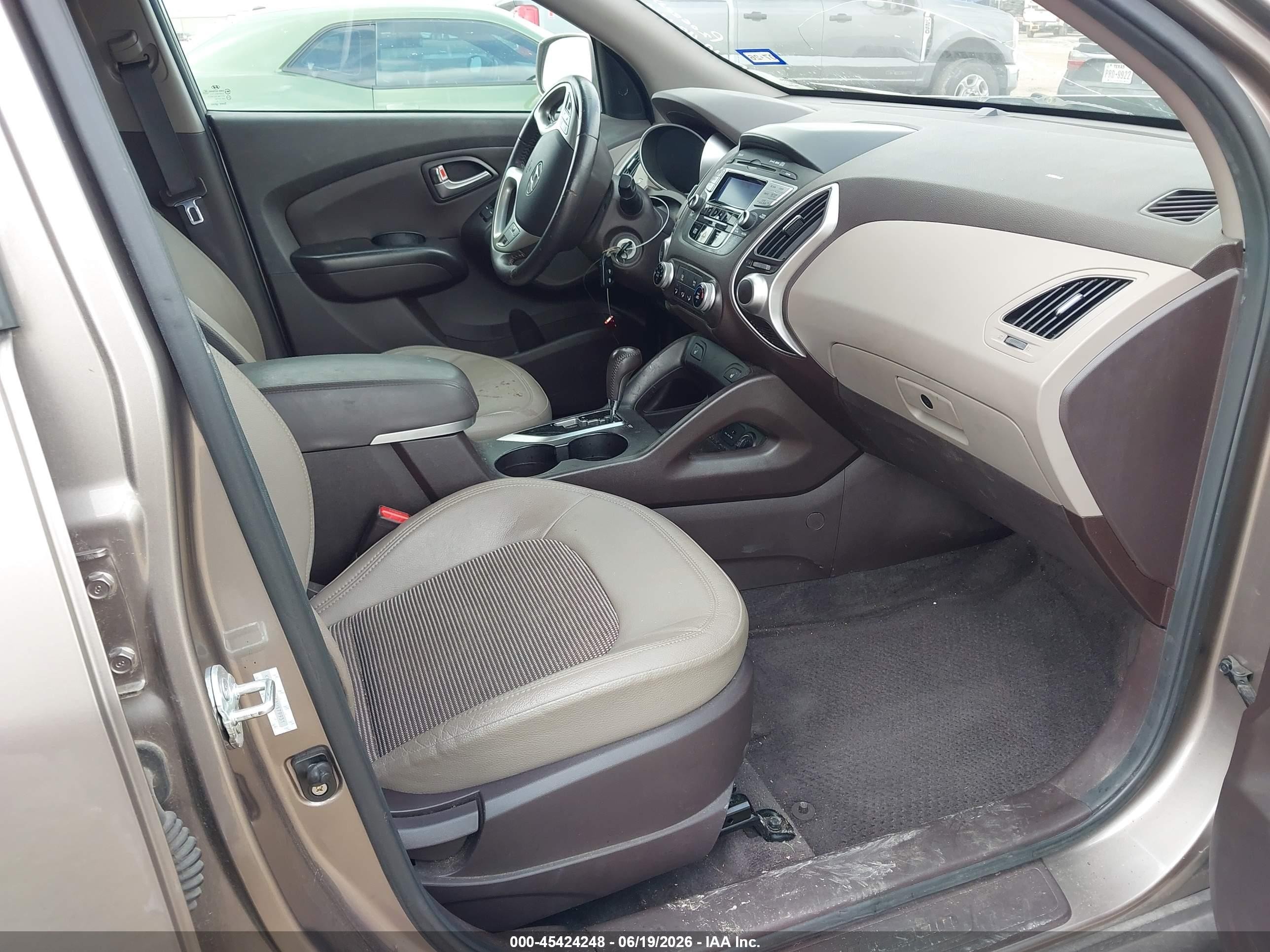 2013 Hyundai Tucson Gls Коричневый vin: KM8JU3AC6DU579931