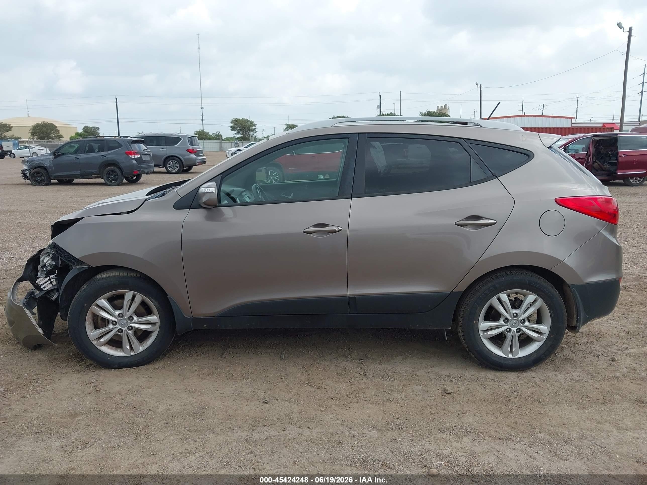 2013 Hyundai Tucson Gls Коричневый vin: KM8JU3AC6DU579931