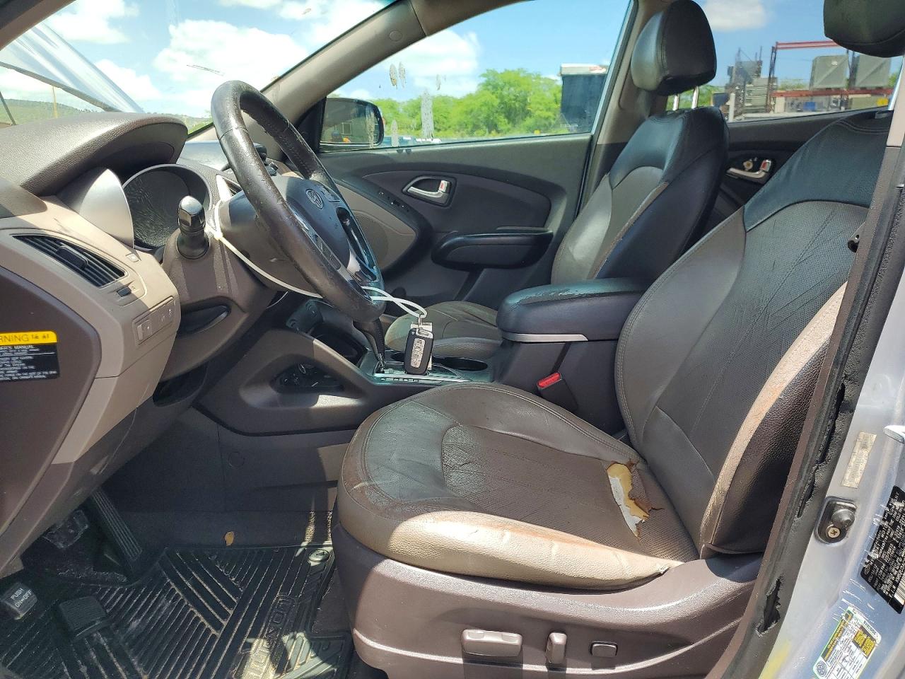 2013 Hyundai Tucson Limited Silver vin: KM8JU3AC6DU665496