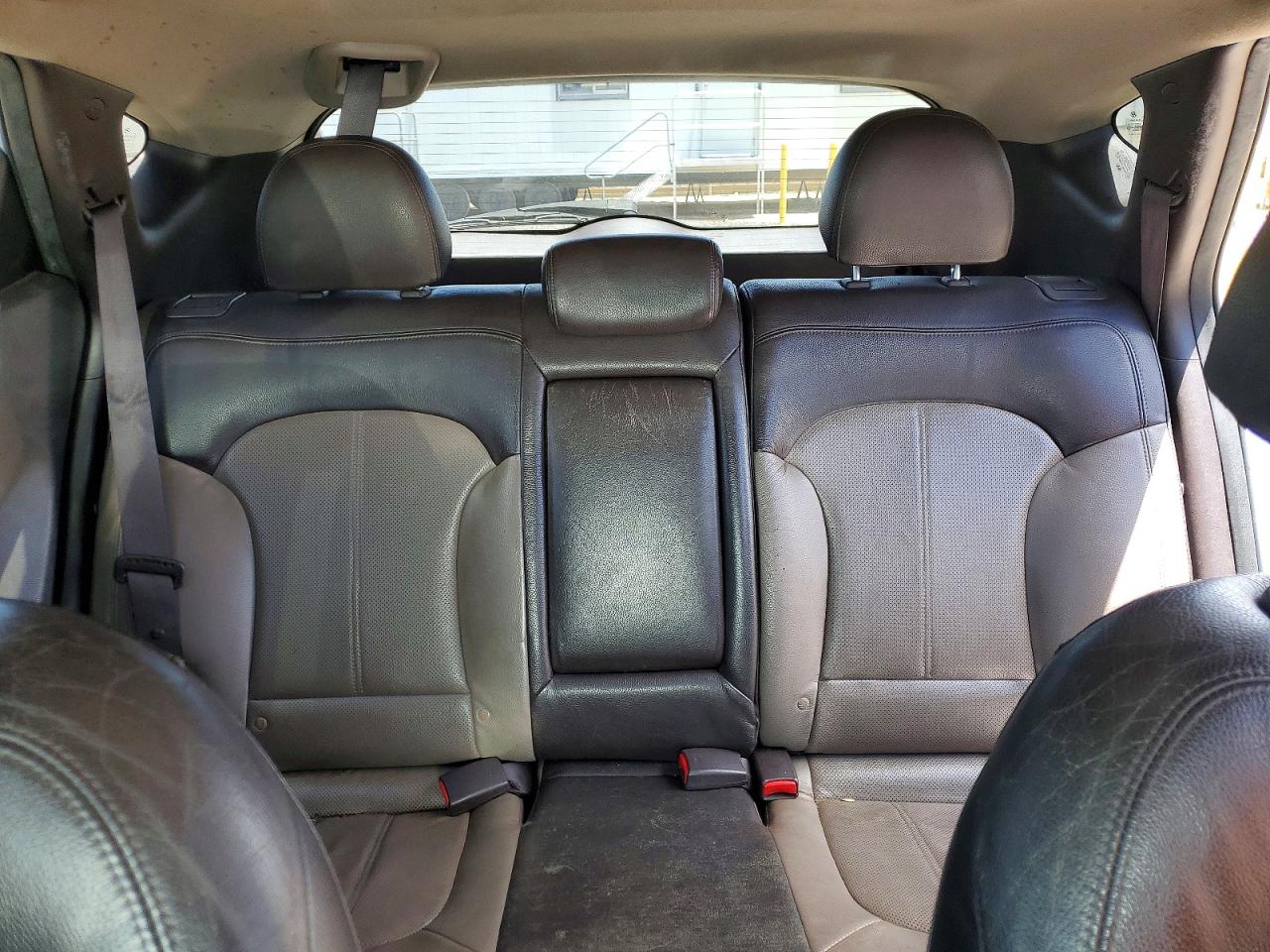 2013 Hyundai Tucson Limited Silver vin: KM8JU3AC6DU665496