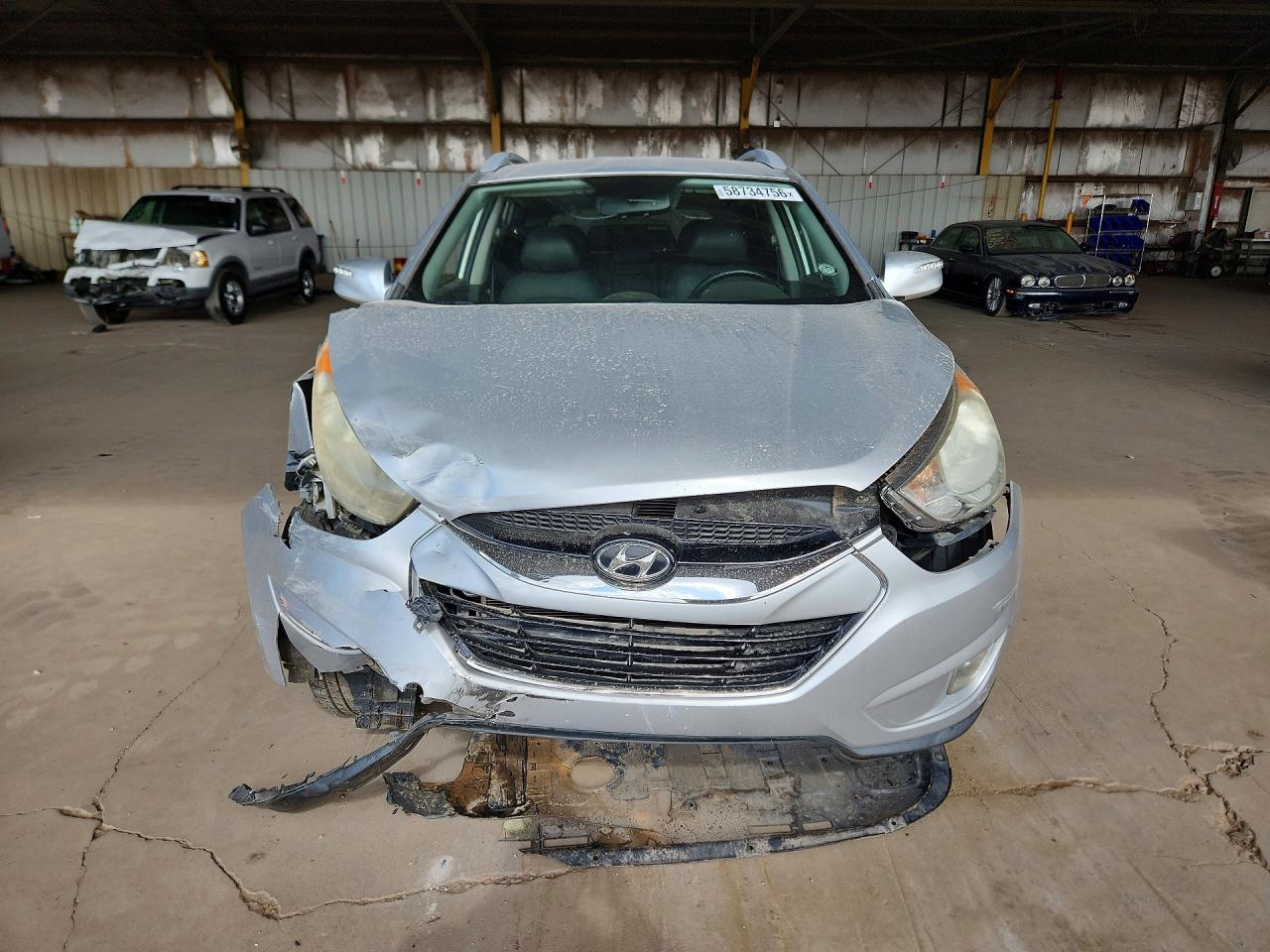 2011 Hyundai Tucson Limited Silver vin: KM8JU3AC7BU132134