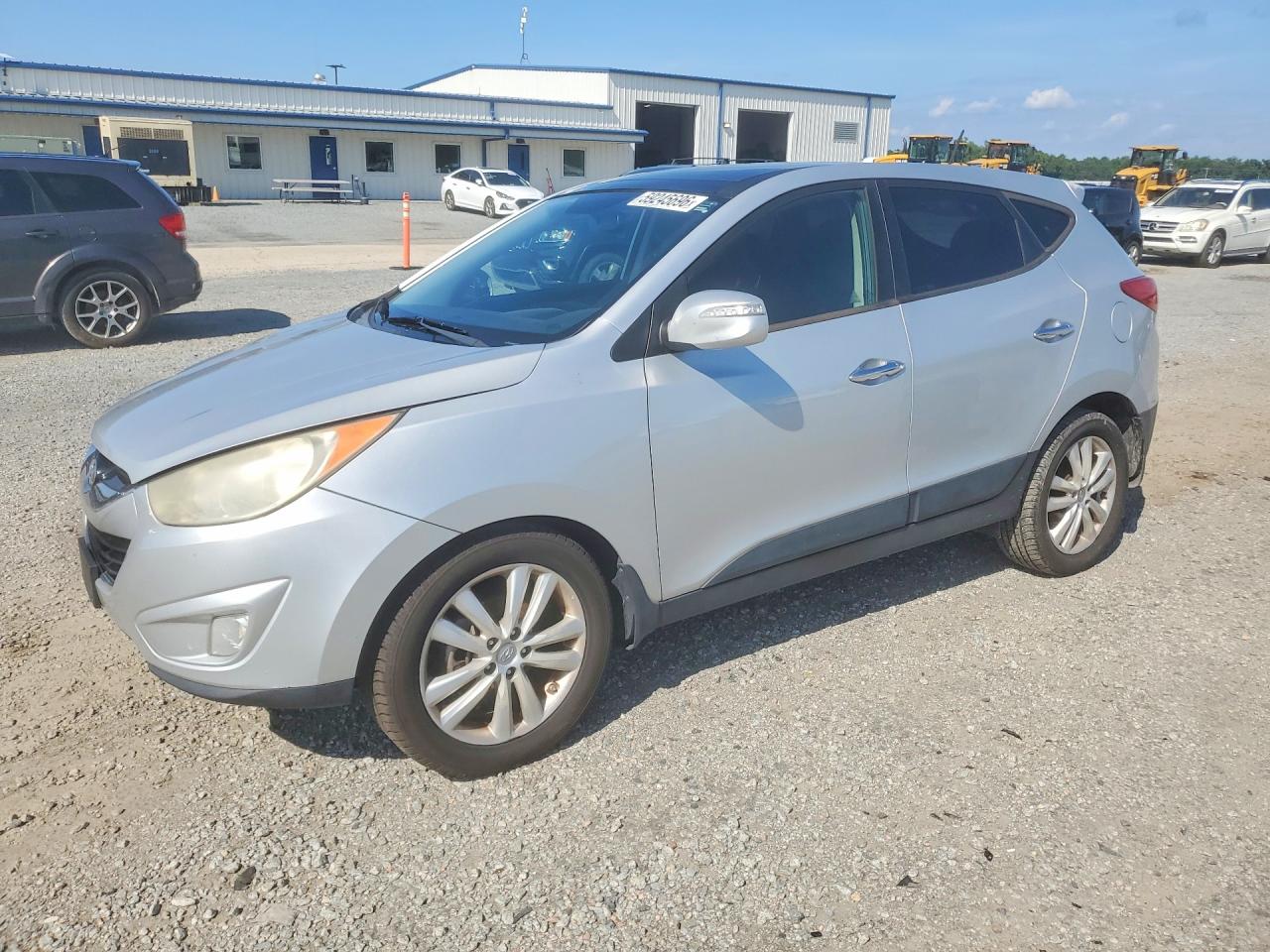 2011 Hyundai Tucson Limited Серебряный vin: KM8JU3AC7BU191555