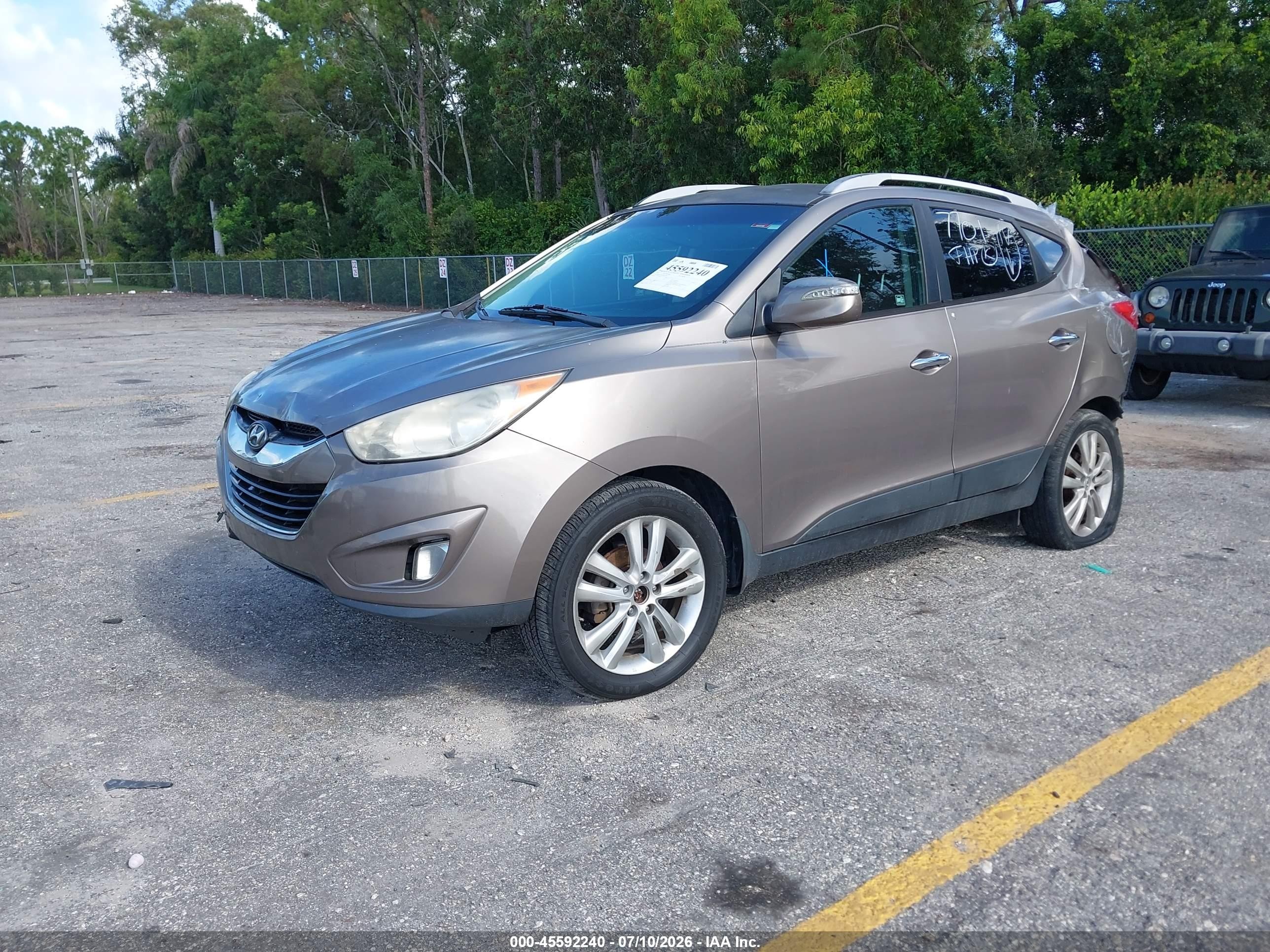 2011 Hyundai Tucson Limited Beige vin: KM8JU3AC7BU297701
