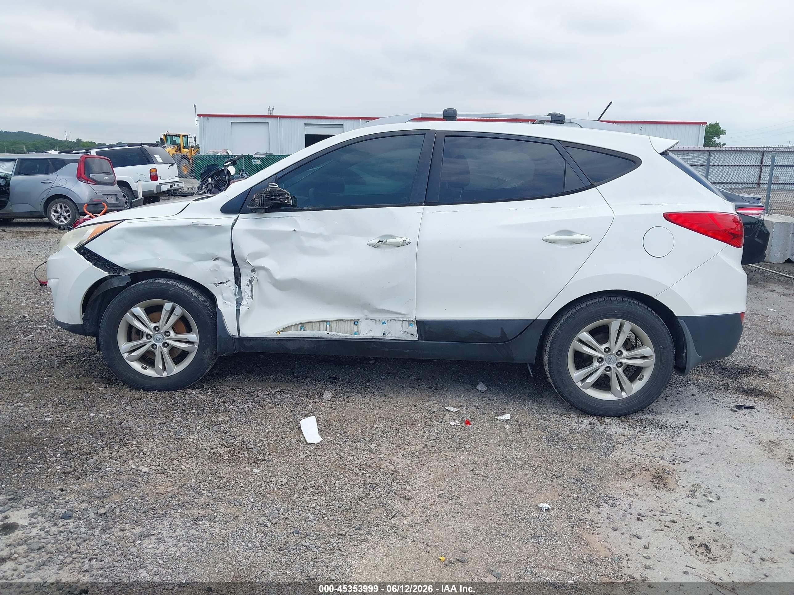 2012 Hyundai Tucson Gls White vin: KM8JU3AC7CU489038