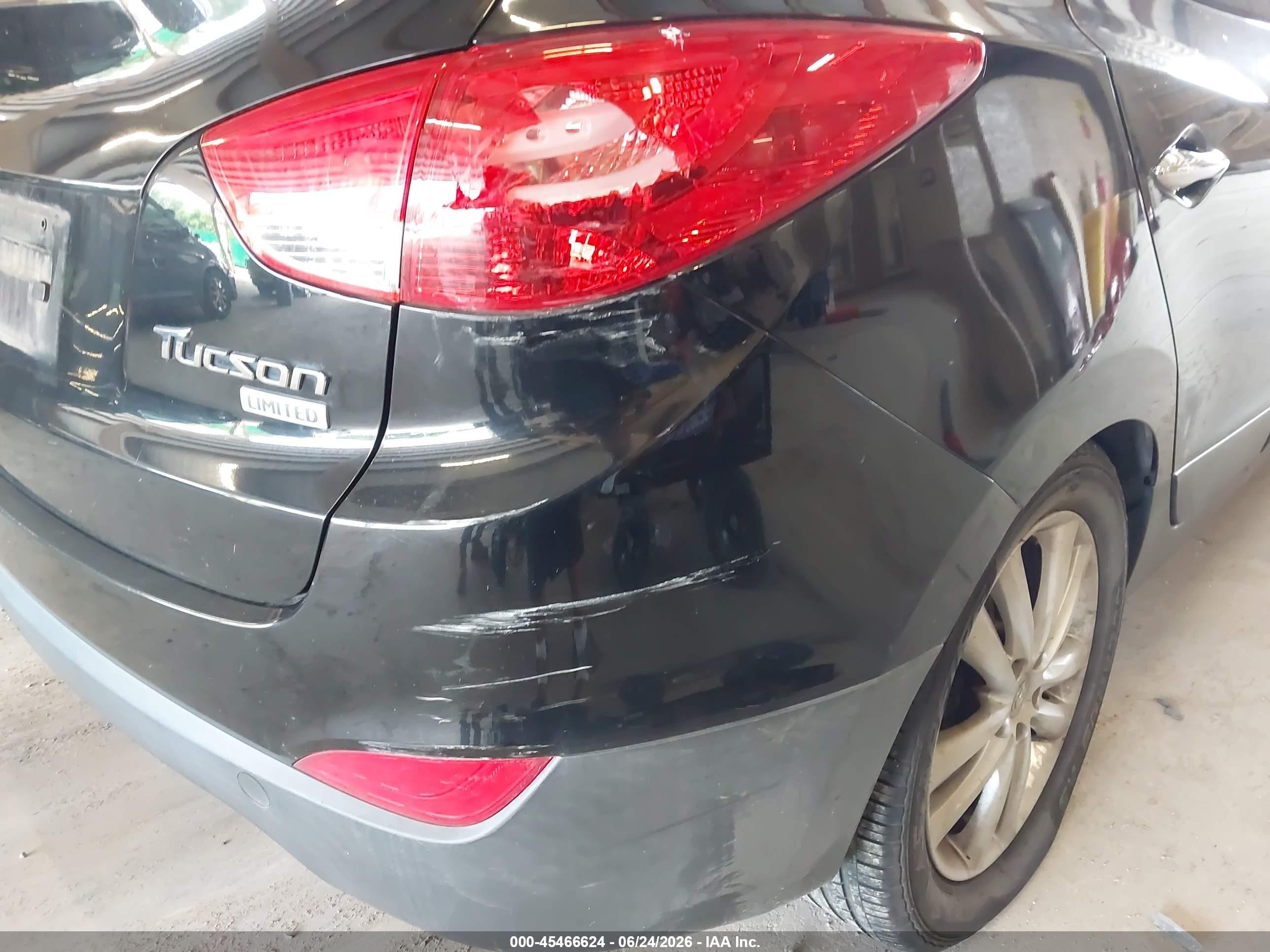 2011 Hyundai Tucson Limited Black vin: KM8JU3AC8BU295004