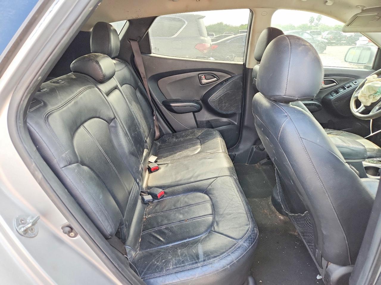 2012 Hyundai Tucson Limited Silver vin: KM8JU3AC8CU513024