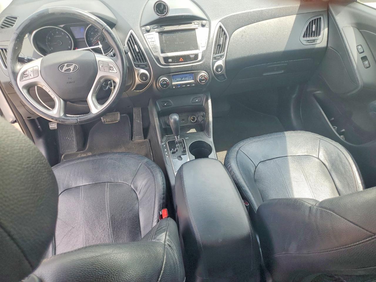 2012 Hyundai Tucson Silver vin: KM8JU3AC8CU530423