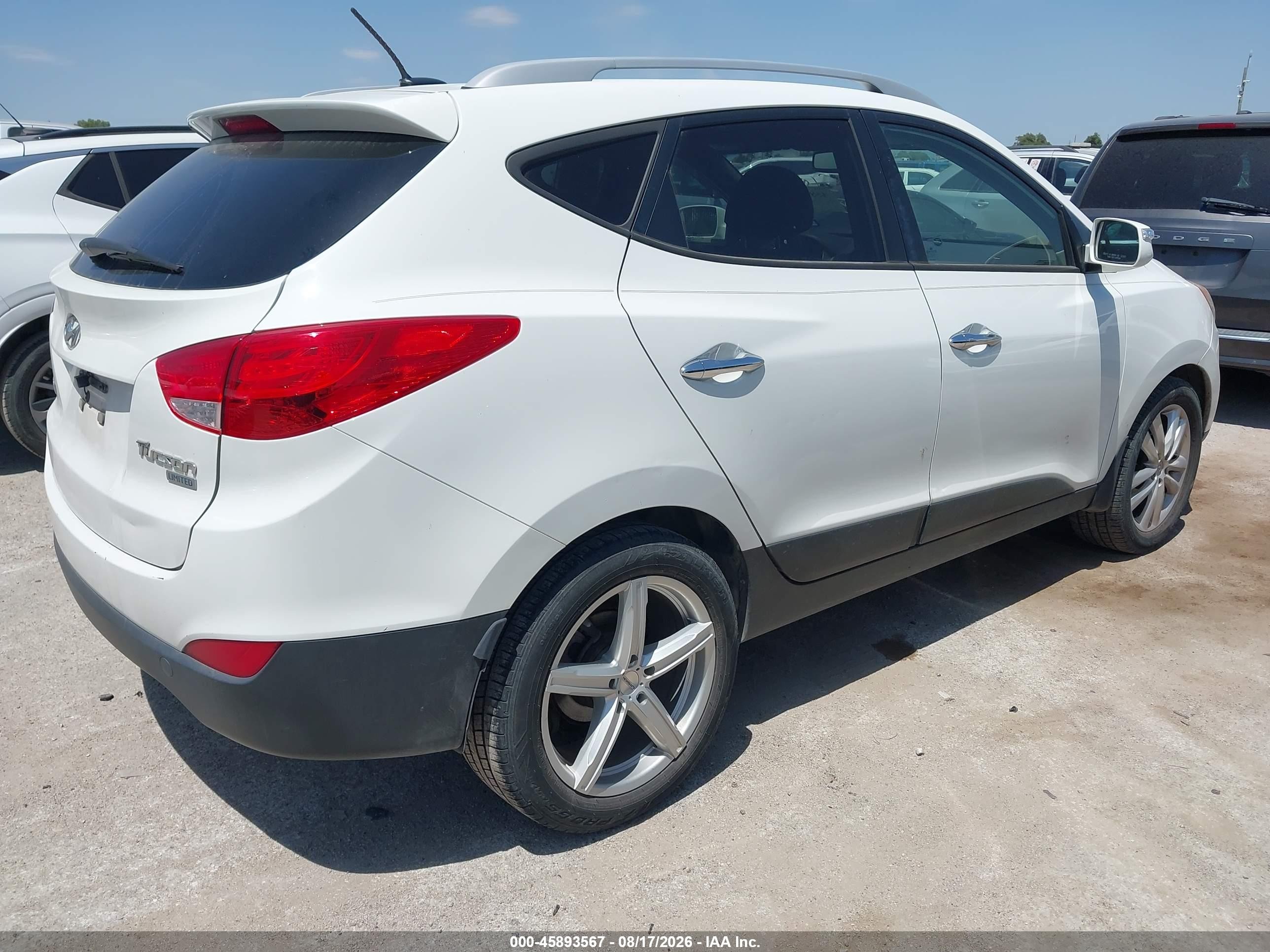 2013 Hyundai Tucson Limited White vin: KM8JU3AC8DU683093