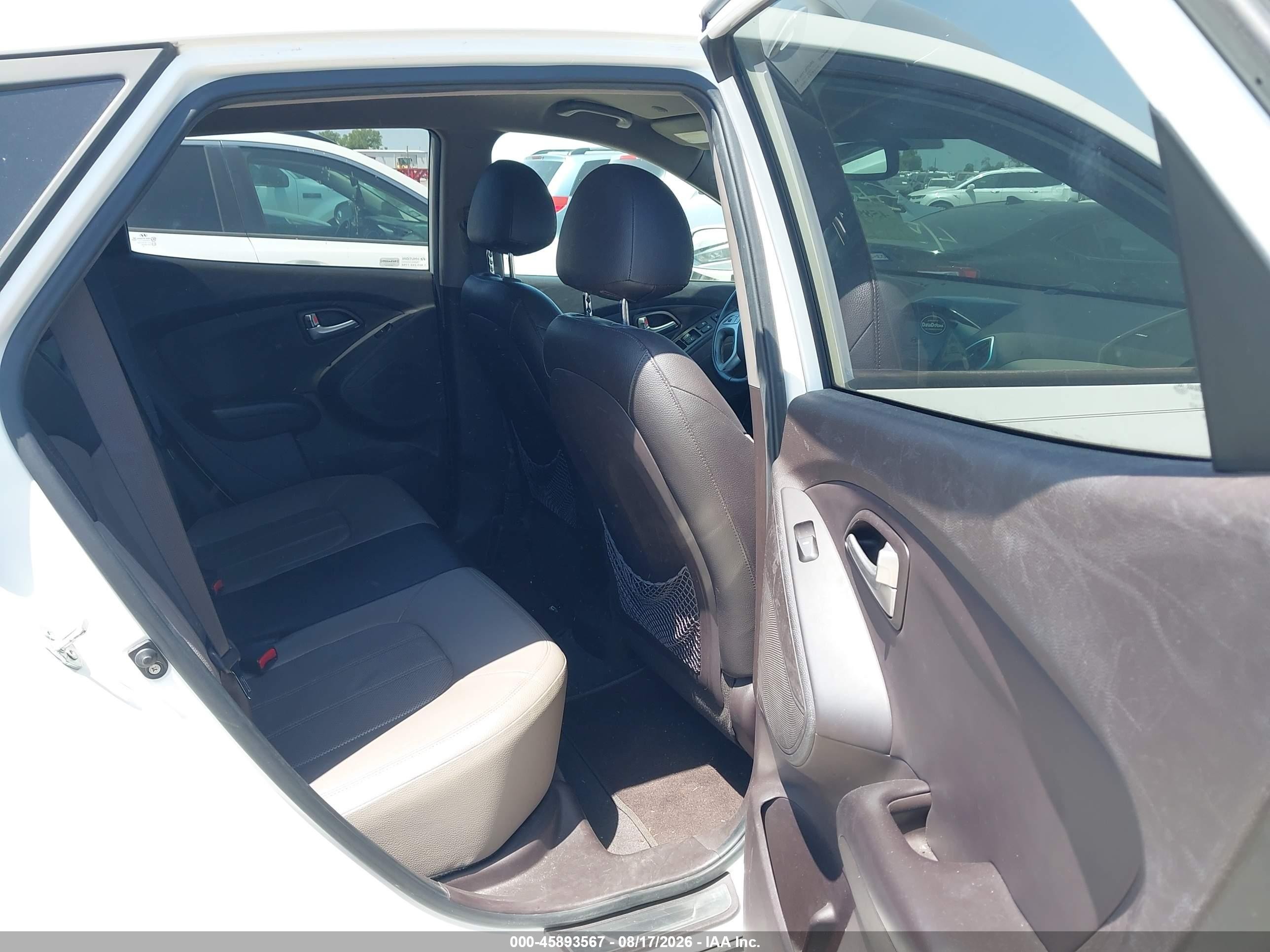 2013 Hyundai Tucson Limited White vin: KM8JU3AC8DU683093