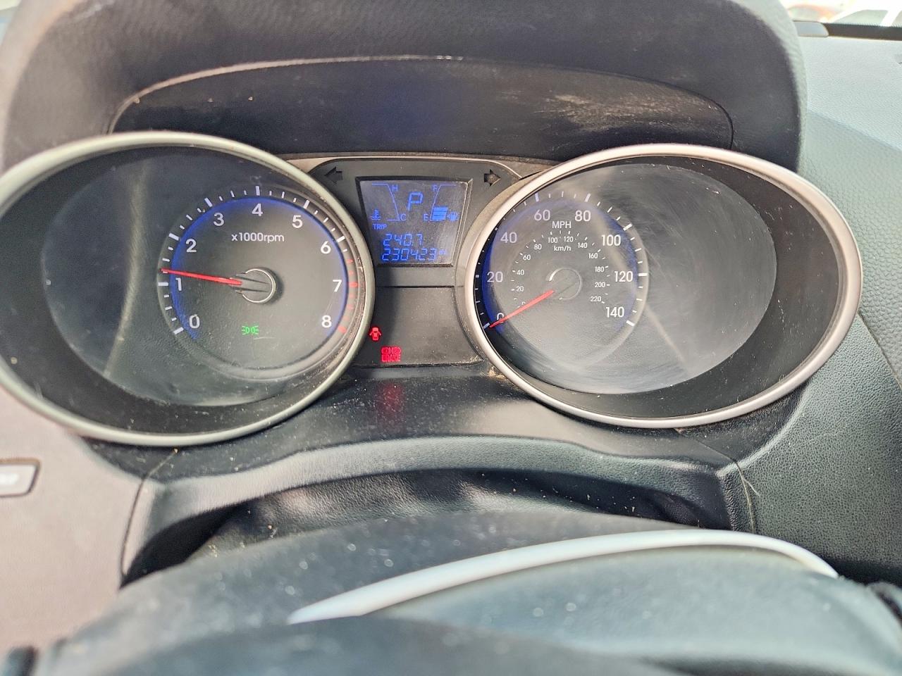 2011 Hyundai Tucson Limited Silver vin: KM8JU3AC9BU148593