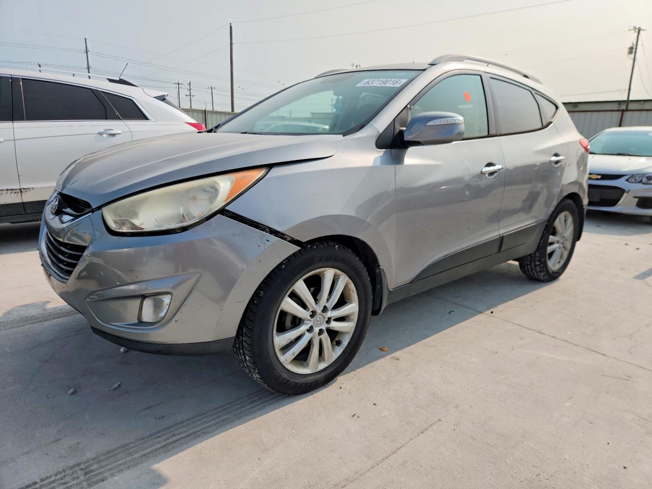 2011 Hyundai Tucson Limited Silver vin: KM8JU3AC9BU148593