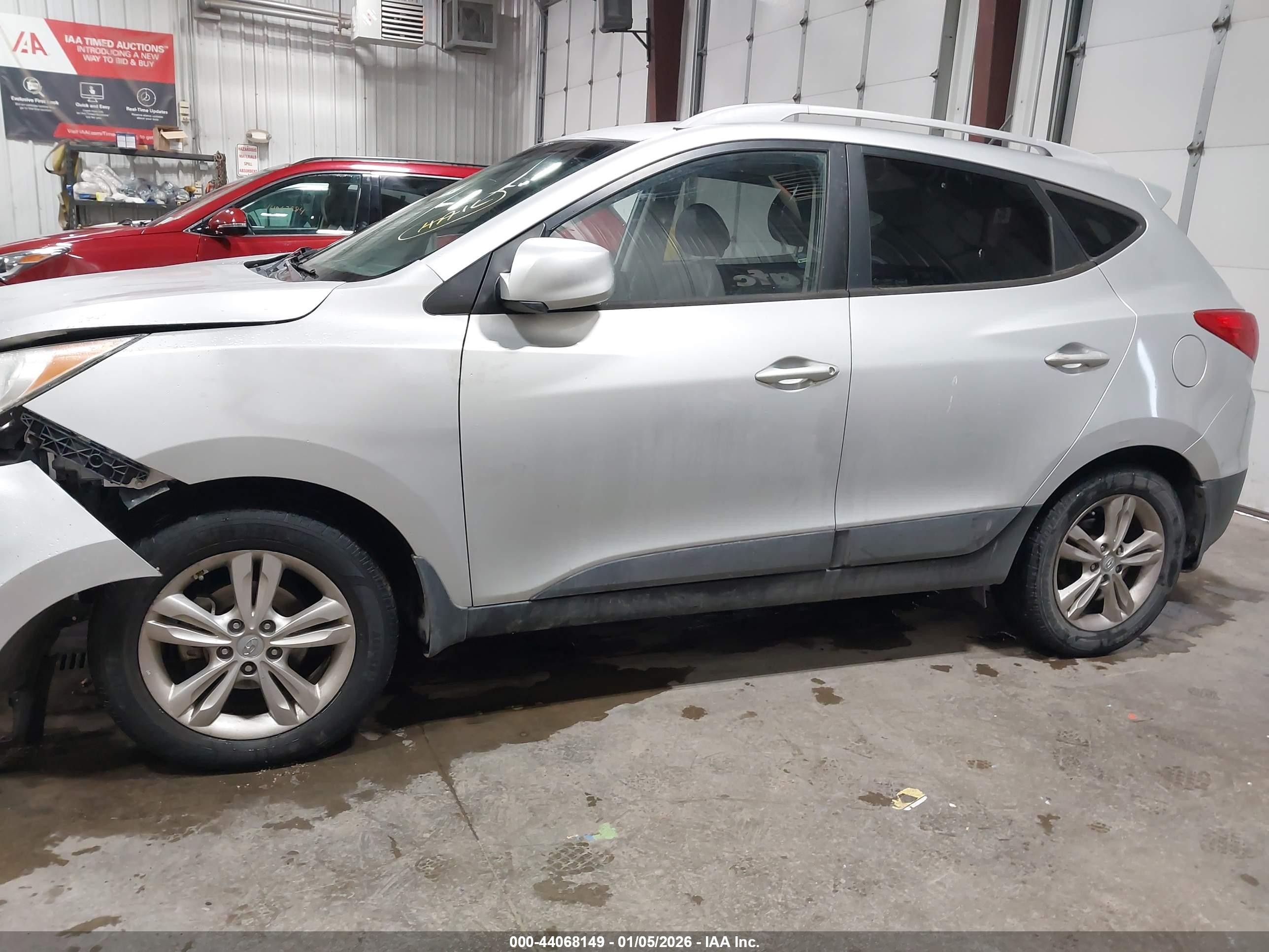 2011 Hyundai Tucson Gls Silver vin: KM8JU3AC9BU175731