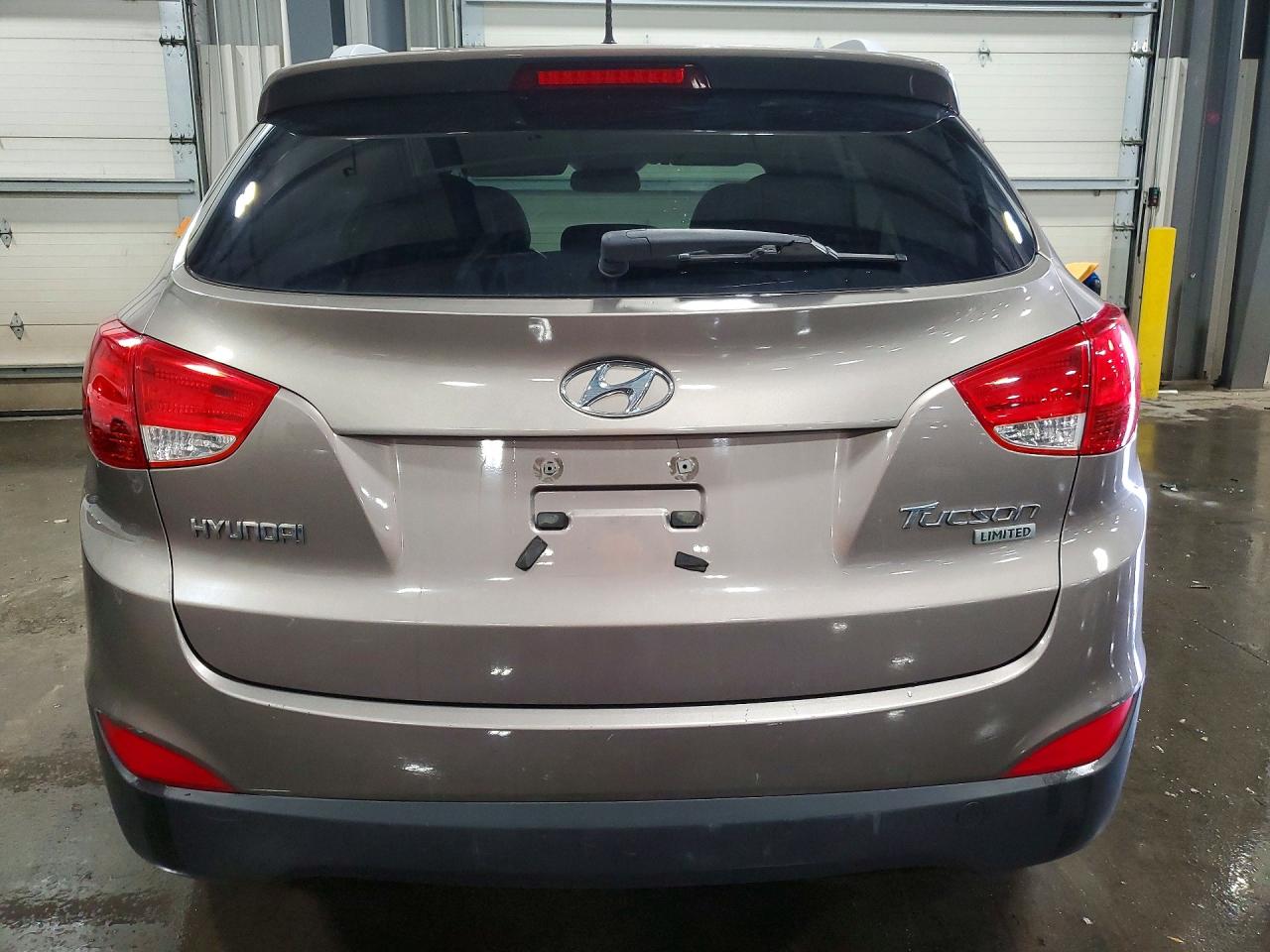 2011 Hyundai Tucson Limited Gray vin: KM8JU3AC9BU204354